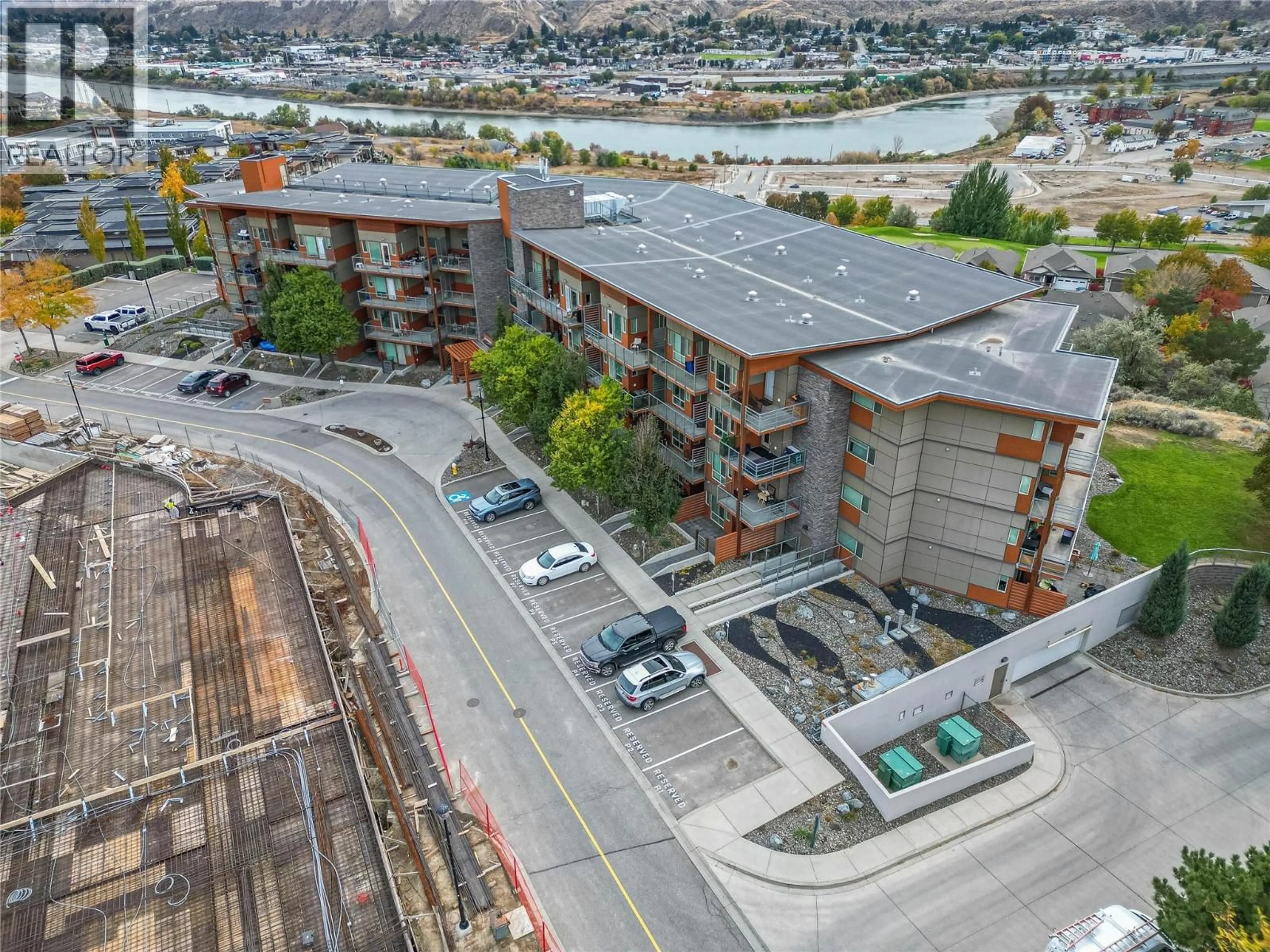 A pic from outside/outdoor area/front of a property/back of a property/a pic from drone, unknown for 3402 - 1040 TALASA COURT, Kamloops British Columbia V2H0C4