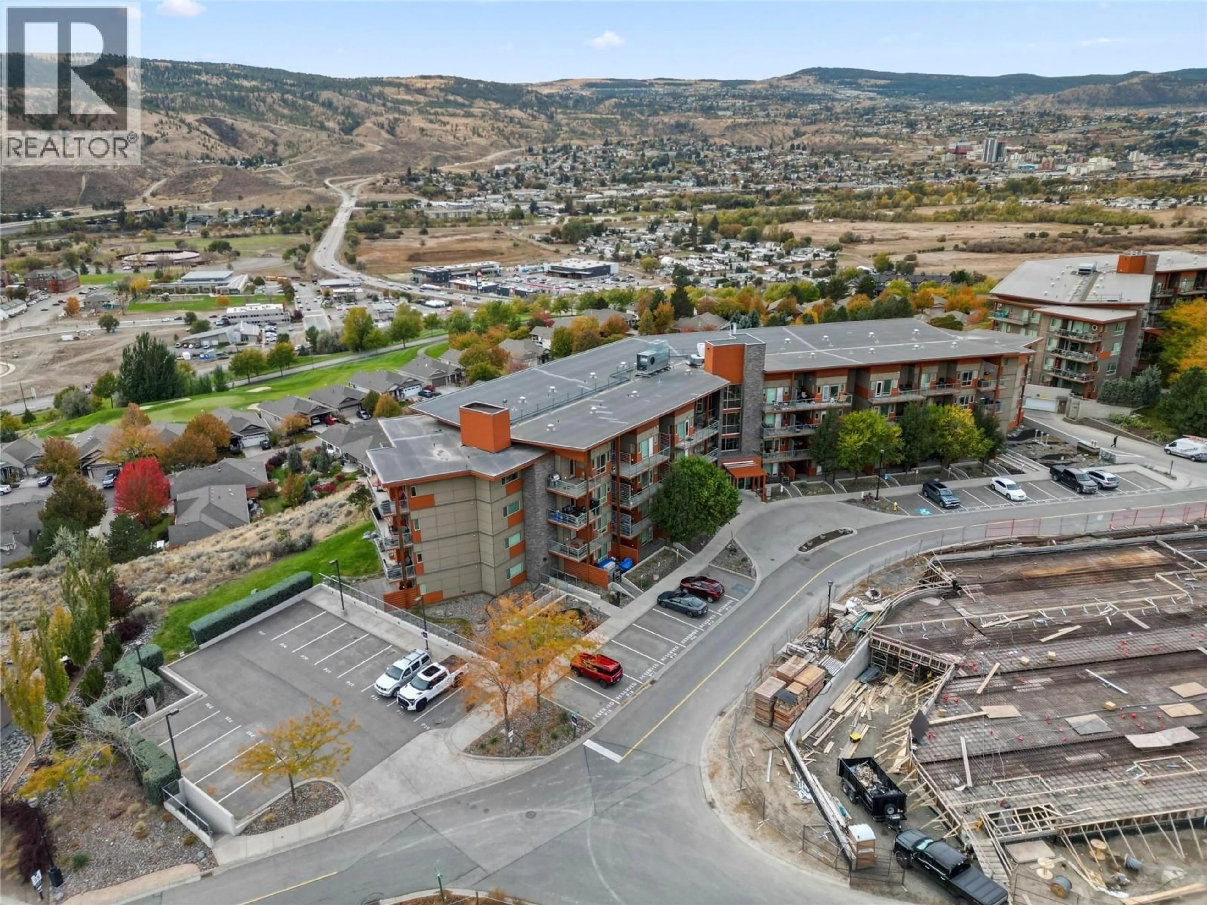 A pic from outside/outdoor area/front of a property/back of a property/a pic from drone, mountain view for 3402 - 1040 TALASA COURT, Kamloops British Columbia V2H0C4