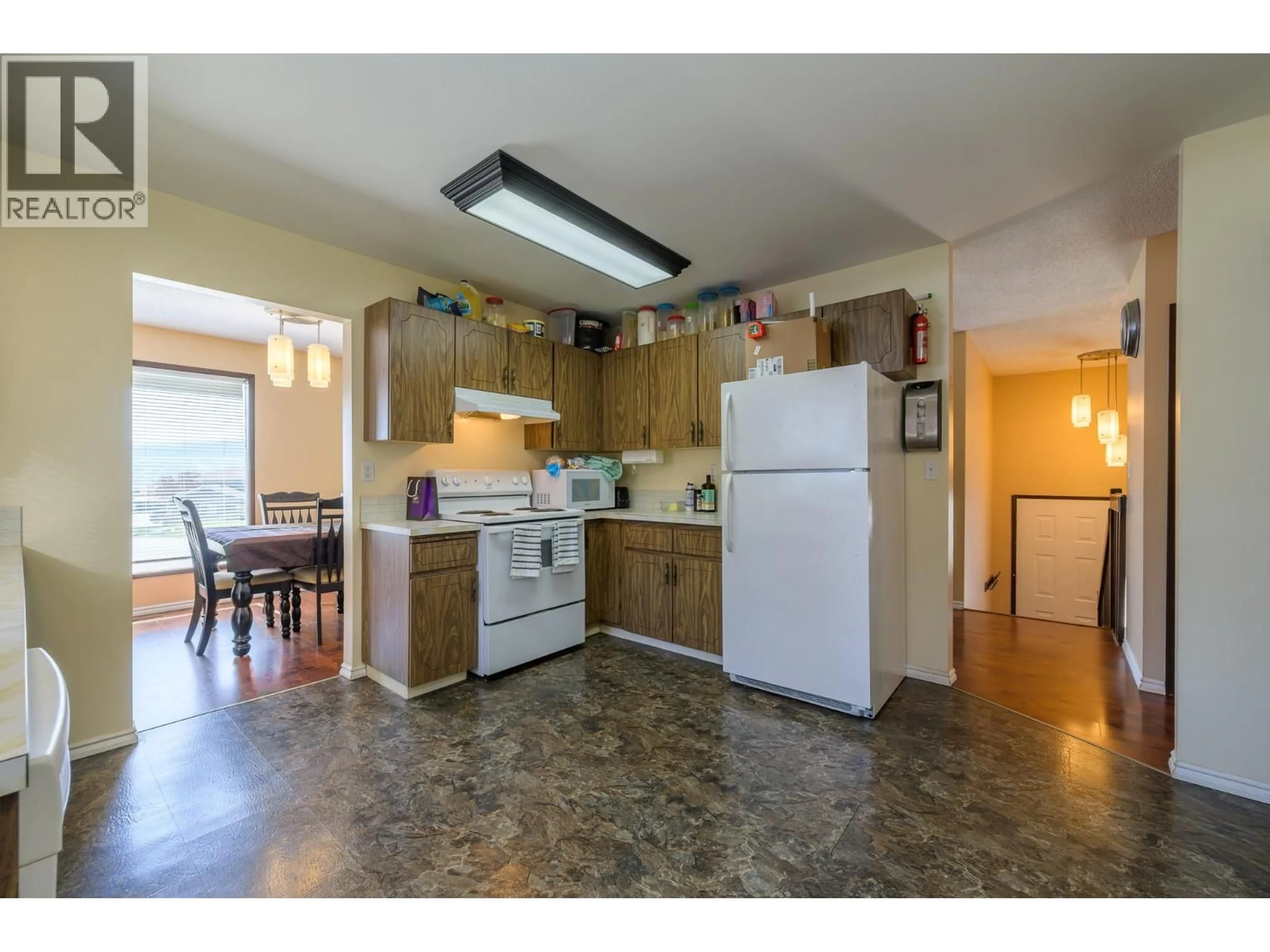Standard kitchen, unknown for 1757 LEIGHTON PLACE, Kamloops British Columbia V2B7P1