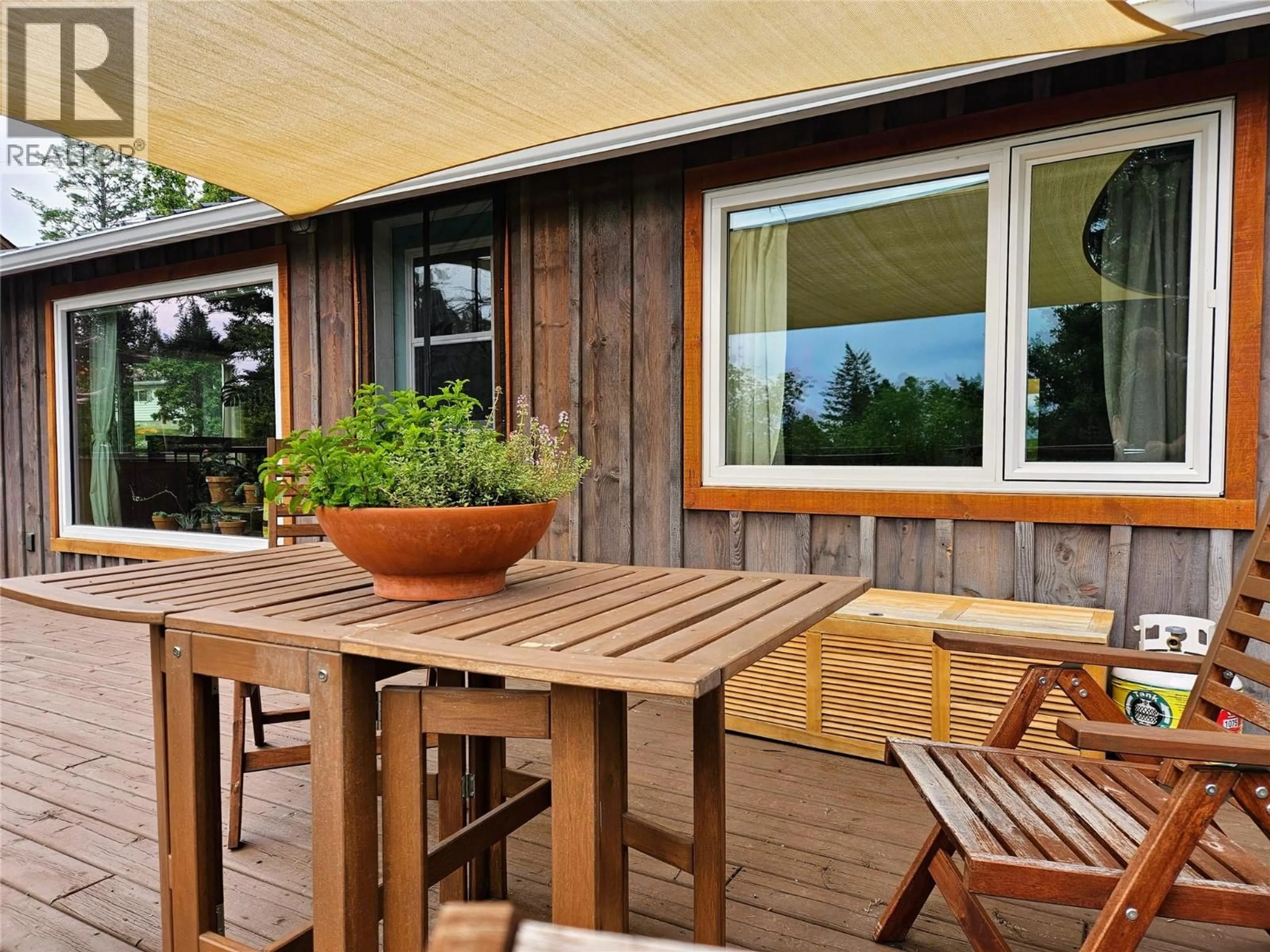 Patio, unknown for 1705 9TH AVENUE, Invermere British Columbia V0A1K0
