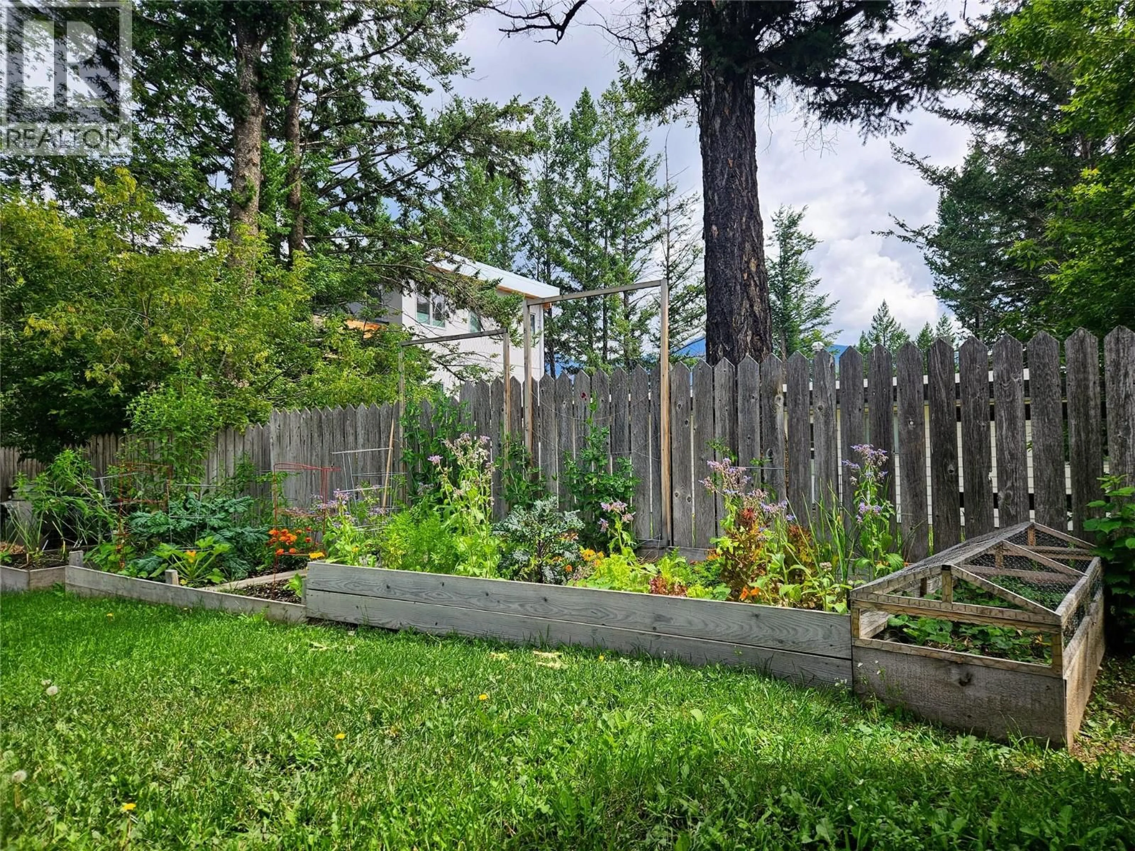 Patio, forest/trees view for 1705 9TH AVENUE, Invermere British Columbia V0A1K0