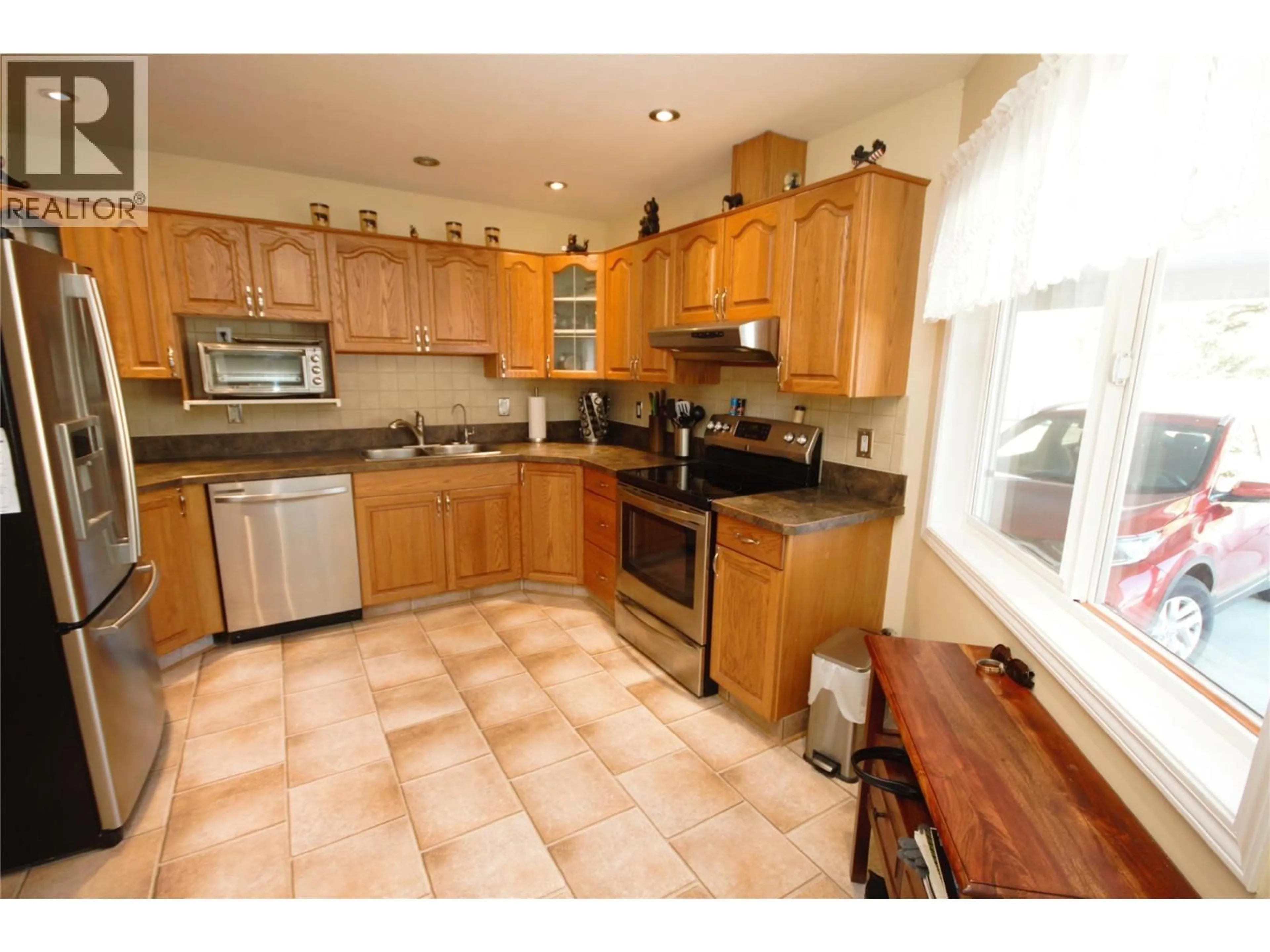 Standard kitchen, unknown for 1 - 115 REDWING PLACE, Oliver British Columbia V0H1T4