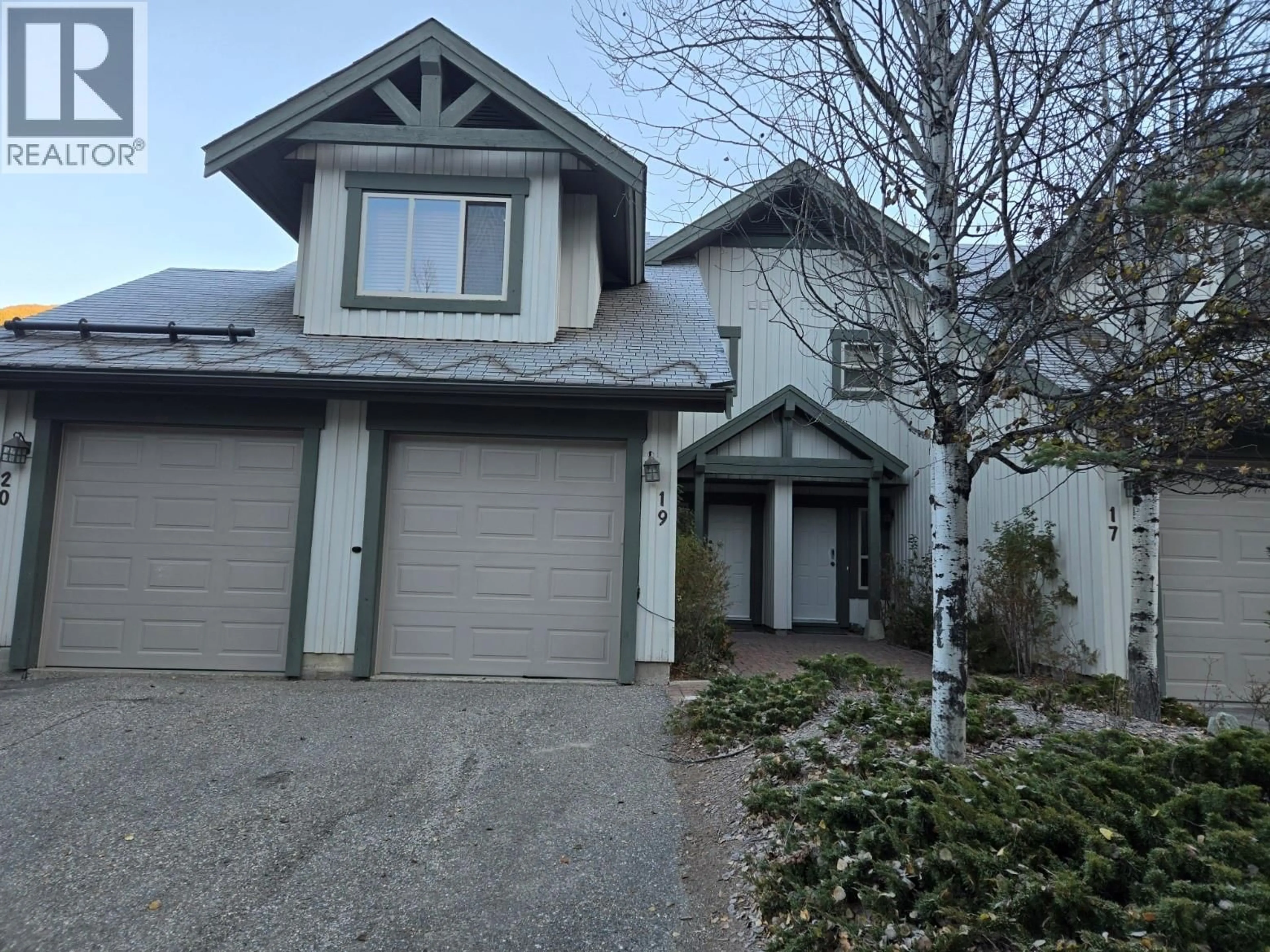 Unknown for 19 - 2075 SUMMIT DRIVE, Panorama British Columbia V0A1T0