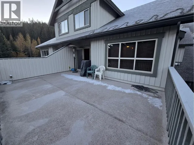 19 - 2075 SUMMIT DRIVE, Panorama 5