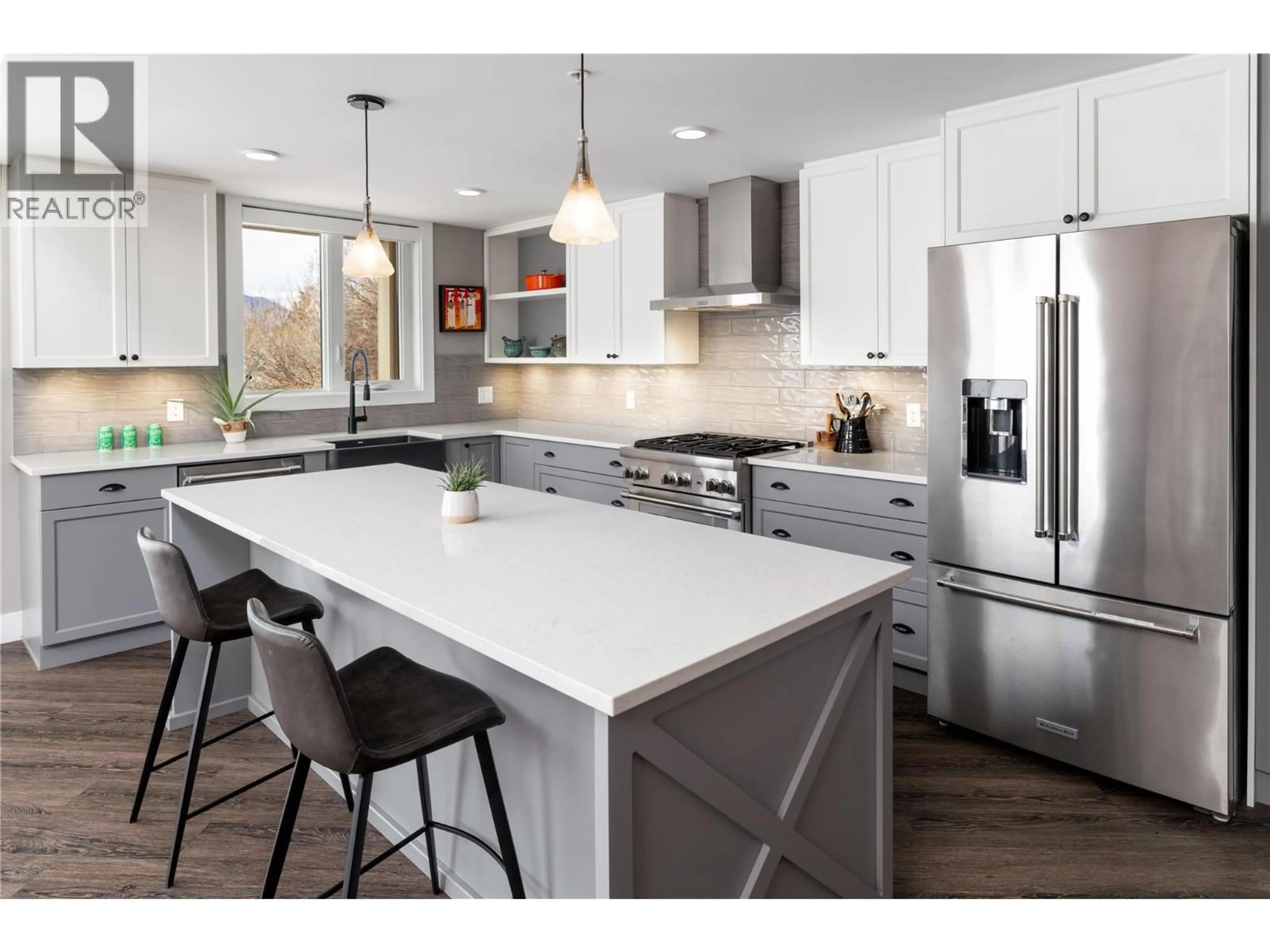 Open concept kitchen, unknown for 501 - 529 TRUSWELL ROAD, Kelowna British Columbia V1W3K7