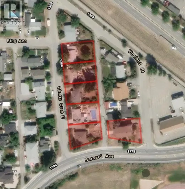 1722 BERNARD AVENUE, Kelowna