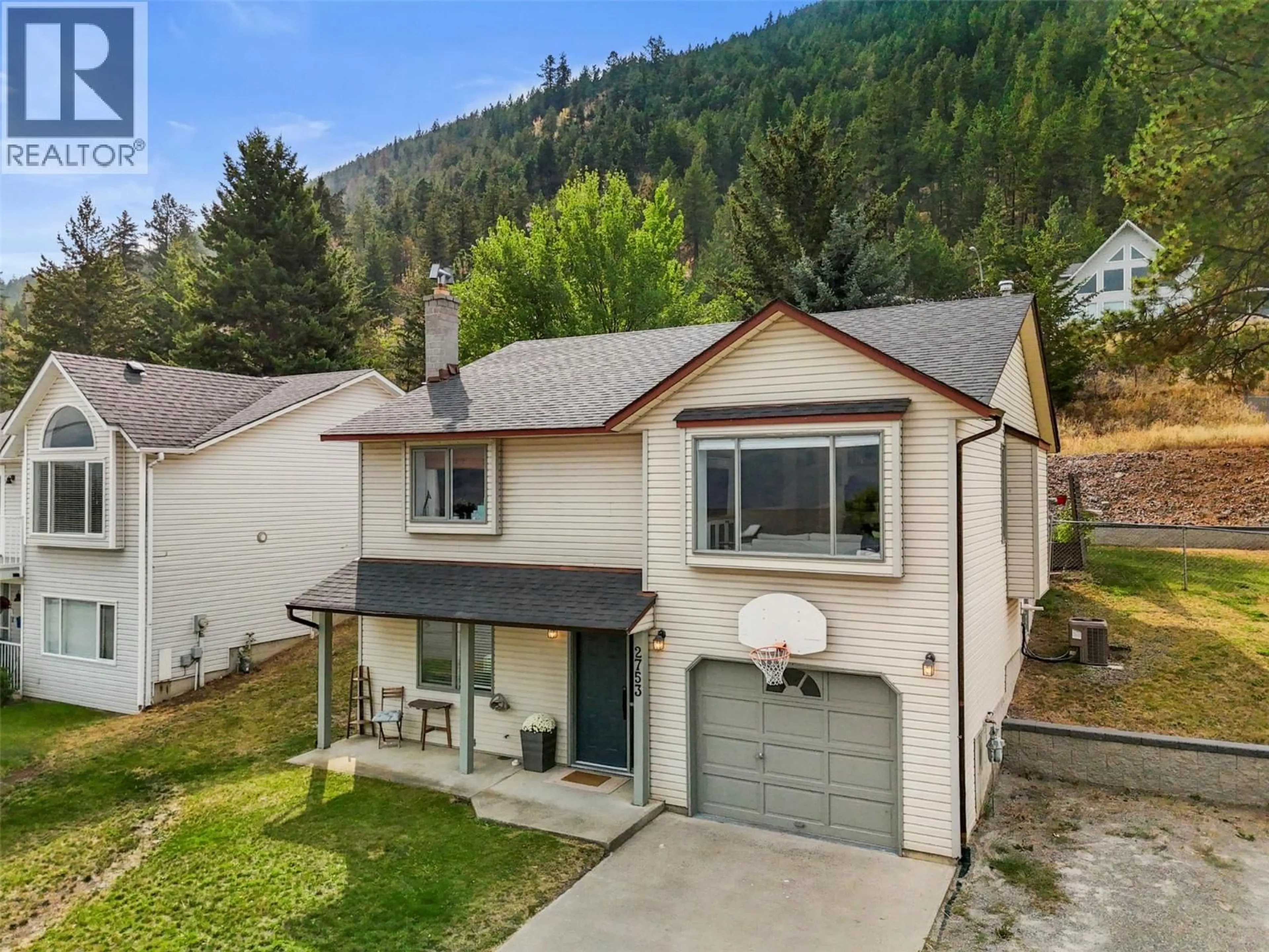 A pic from outside/outdoor area/front of a property/back of a property/a pic from drone, unknown for 2753 QU'APPELLE BOULEVARD, Kamloops British Columbia V2E2J9