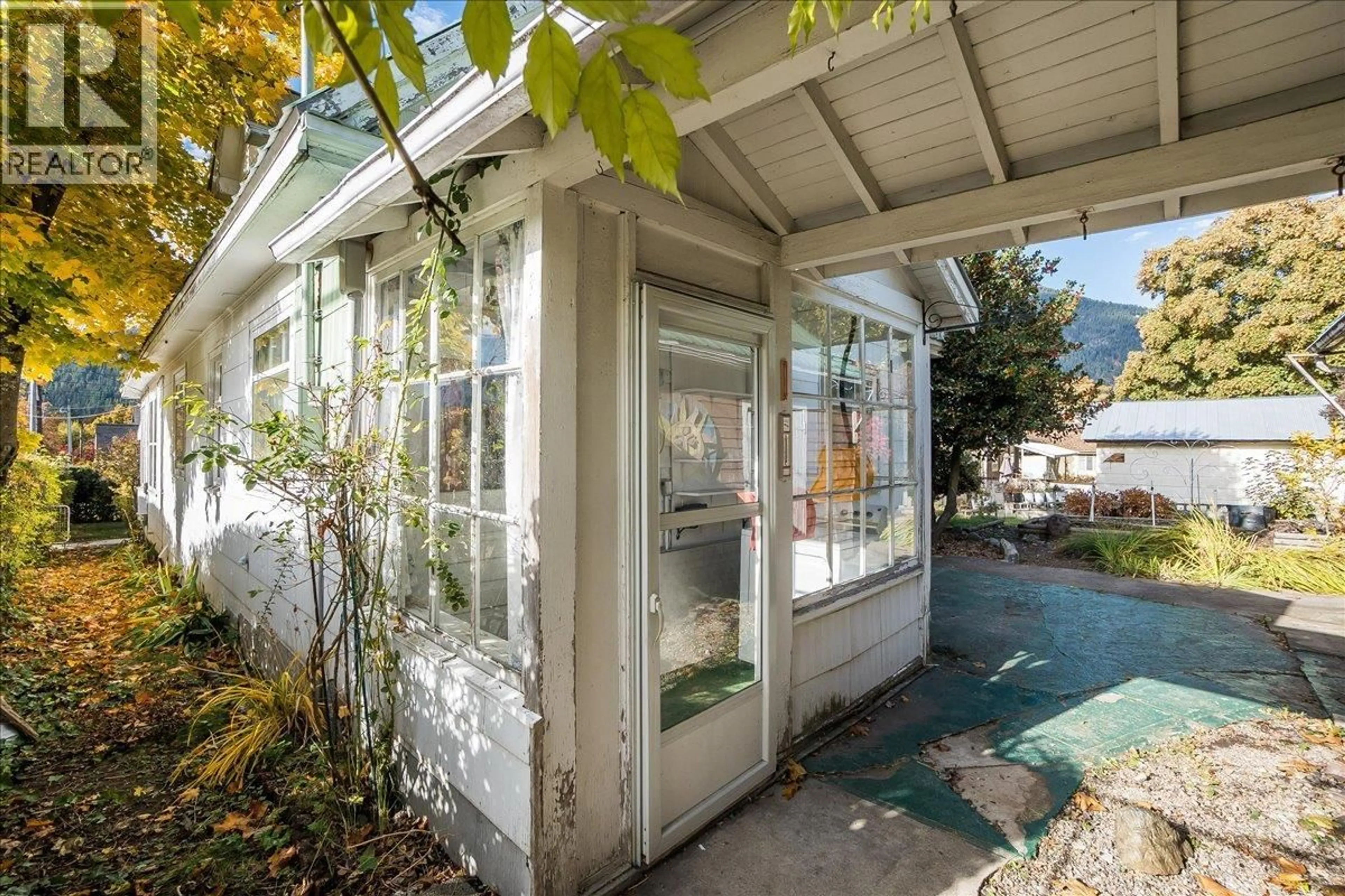 Unknown for 402 NELSON AVENUE, Nelson British Columbia V1L2M9