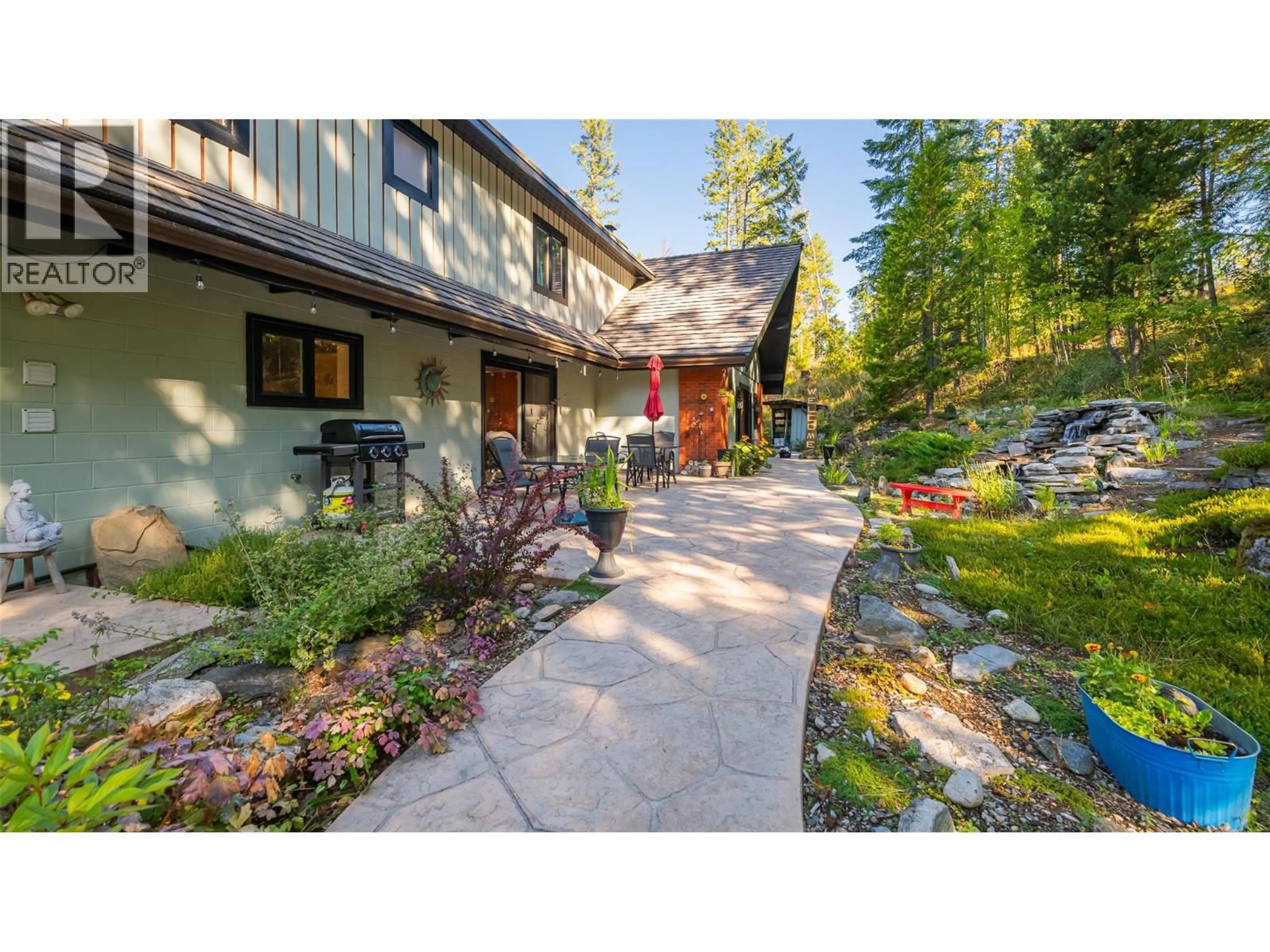 Patio, unknown for 134 RIONDEL ROAD, Kootenay Bay British Columbia V0B1X0