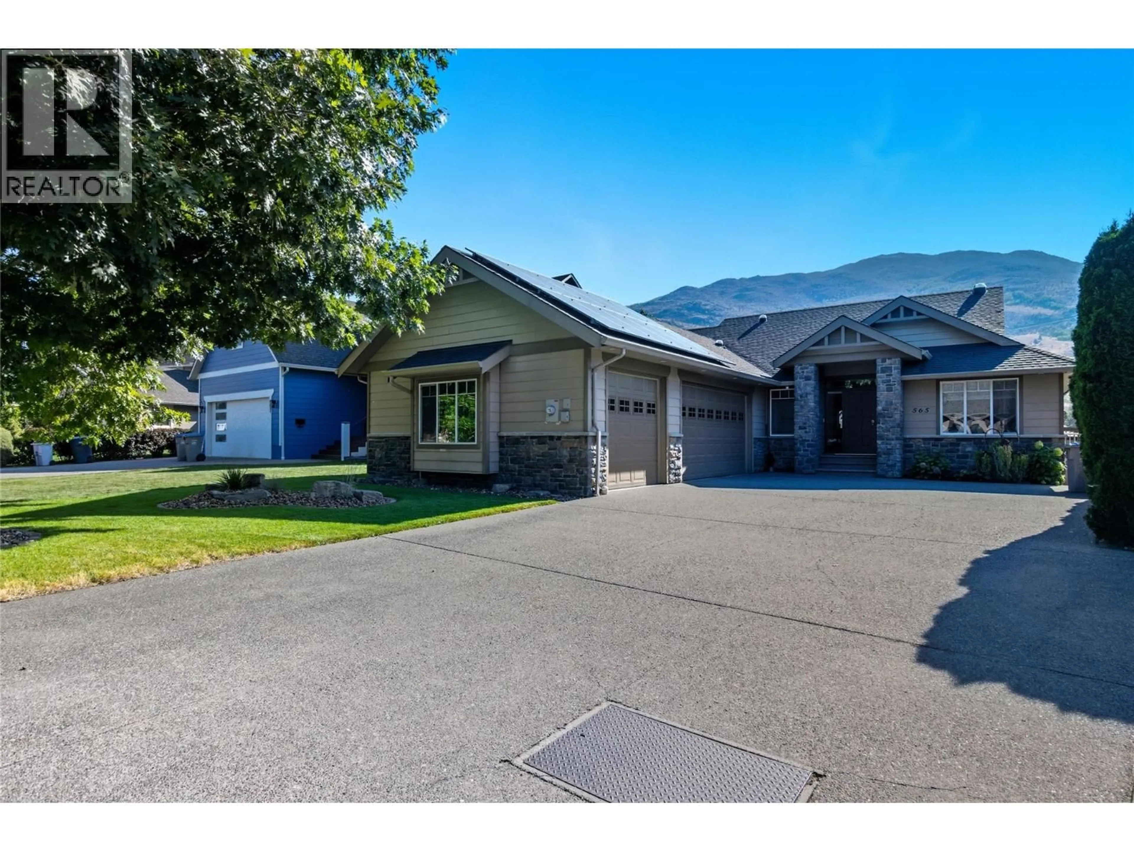 A pic from outside/outdoor area/front of a property/back of a property/a pic from drone, mountain view for 565 MCCURRACH PLACE, Kamloops British Columbia V2B8R1