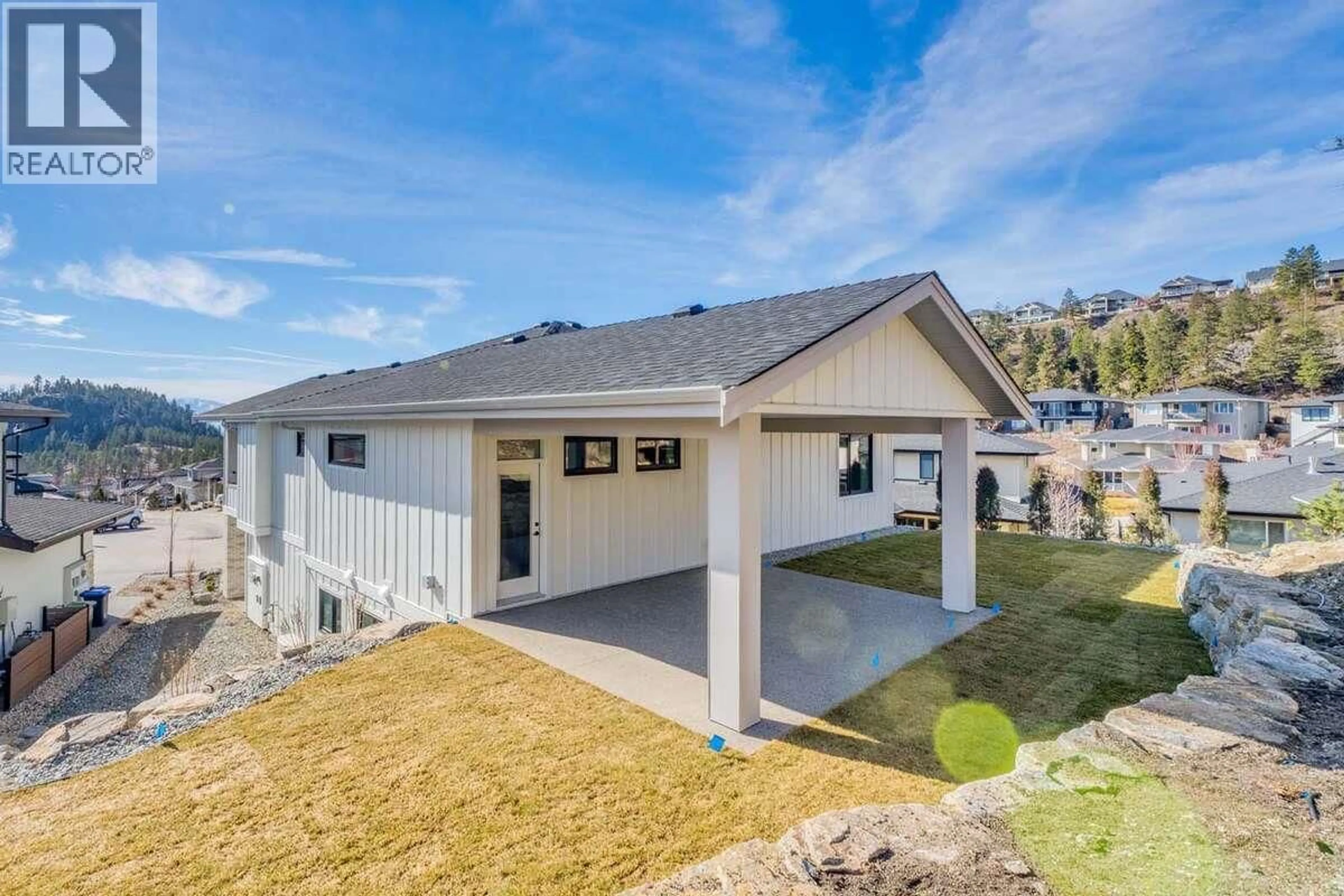 Home with vinyl exterior material, unknown for 278 SUMMER WOOD DRIVE, Kelowna British Columbia V1V3C6