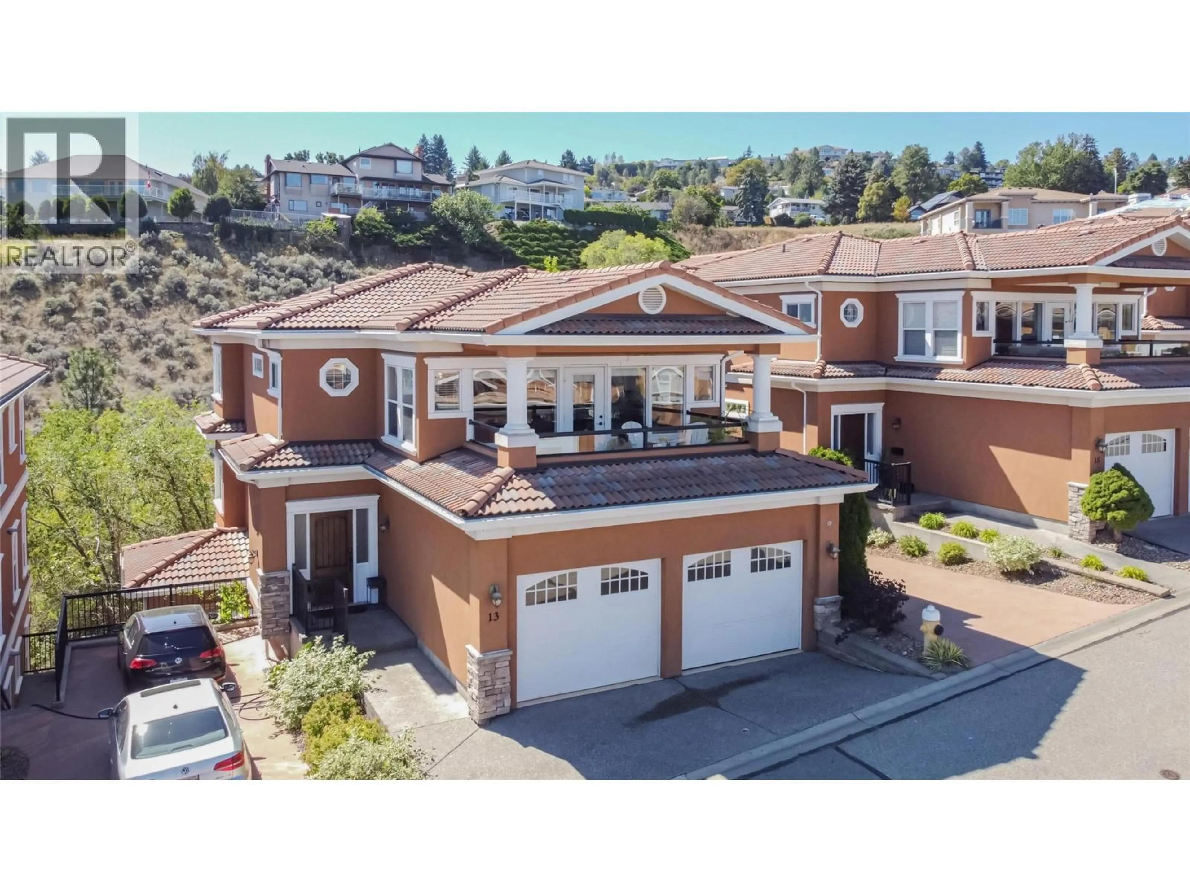 A pic from outside/outdoor area/front of a property/back of a property/a pic from drone, street for 13 - 875 SAHALI TERRACE, Kamloops British Columbia V2C6W8