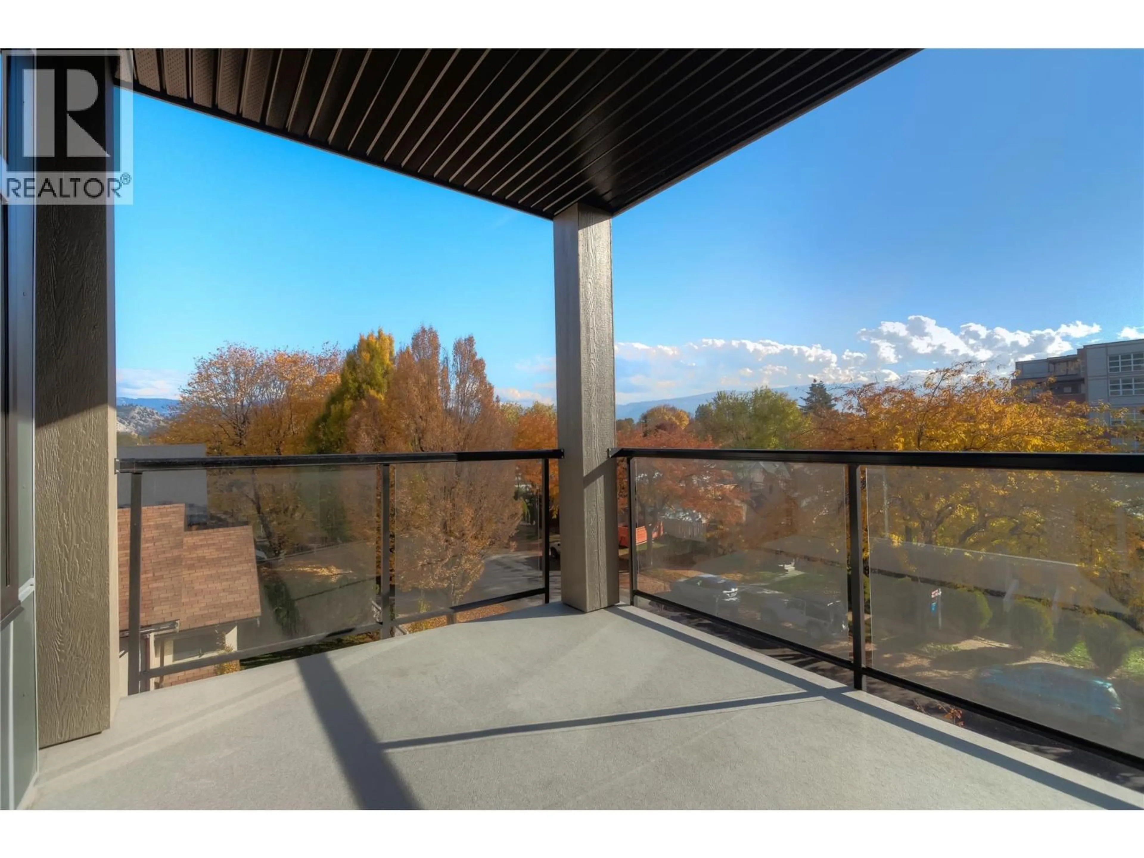 Patio, unknown for 305 - 710 STOCKWELL AVENUE, Kelowna British Columbia V1Y6V9