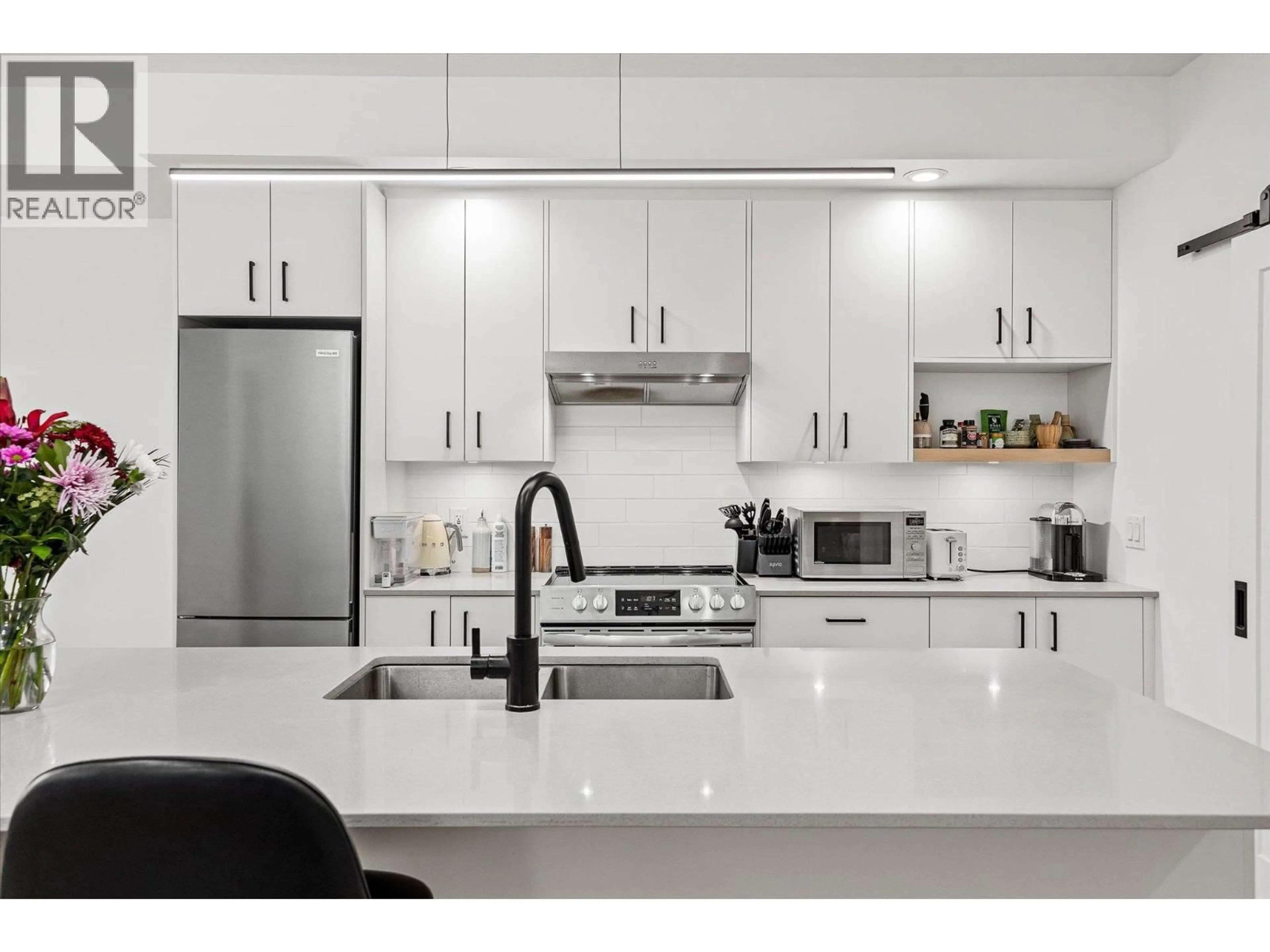 Unknown for 313 - 660 CAWSTON AVENUE, Kelowna British Columbia V1Y6Z4