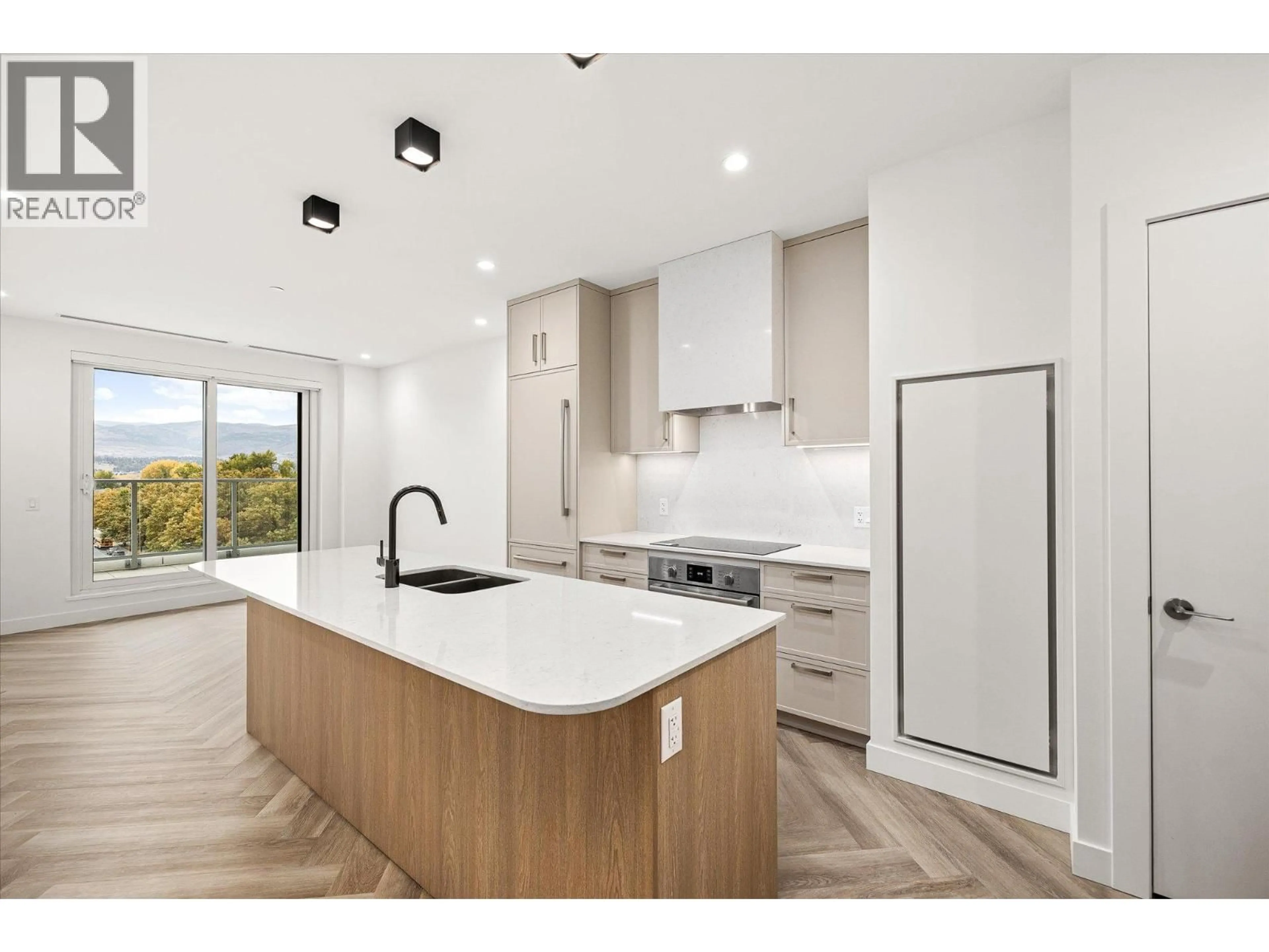 Open concept kitchen, unknown for 601 - 3340 LAKESHORE ROAD, Kelowna British Columbia V1W0H6