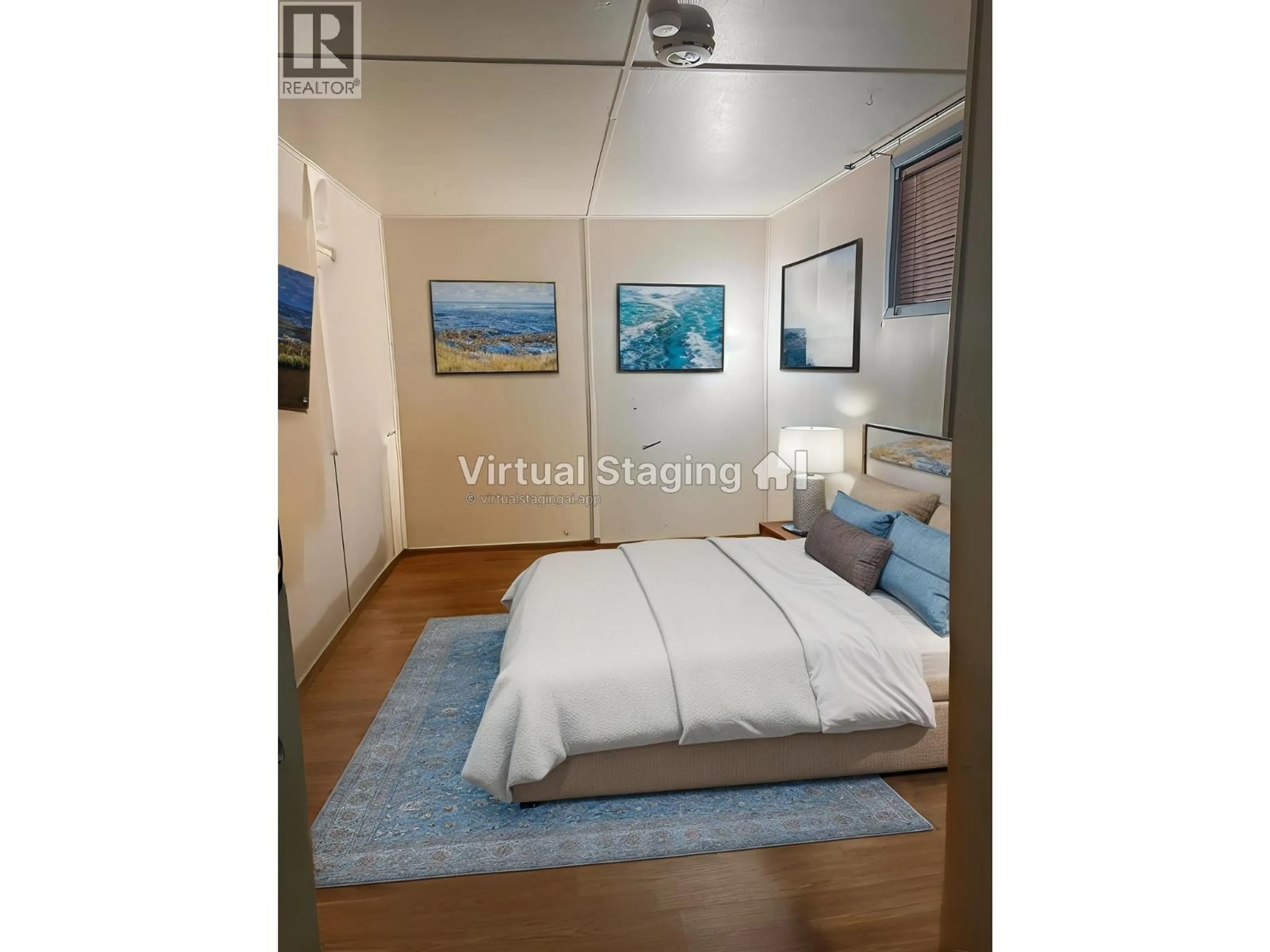 Bedroom with bed, wood/laminate floor for 720 ST. PAUL STREET, Kamloops British Columbia V2C2K4