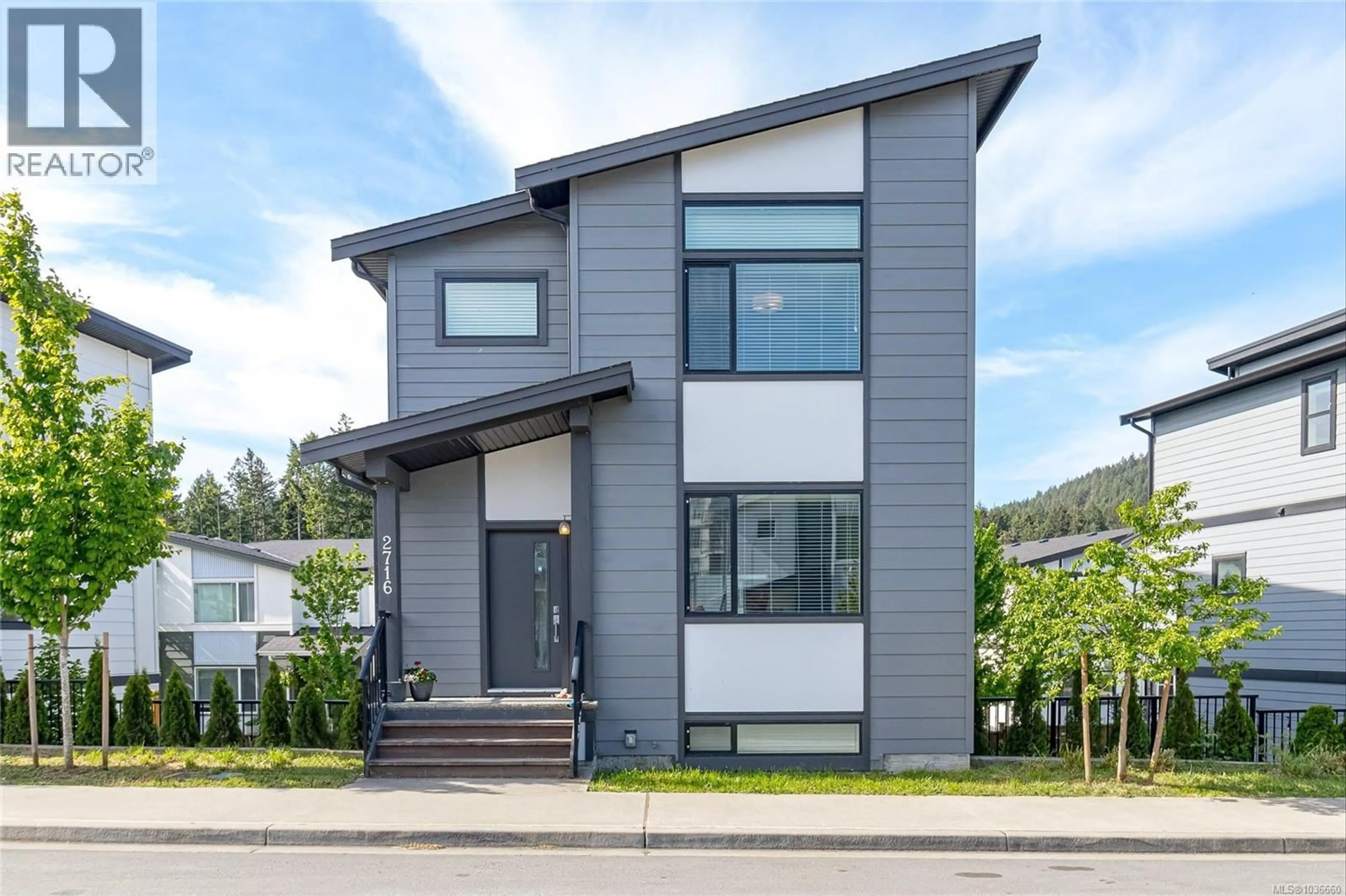 Home with vinyl exterior material, street for 2716 CELESTIAL COURT, Langford British Columbia V9B3R6