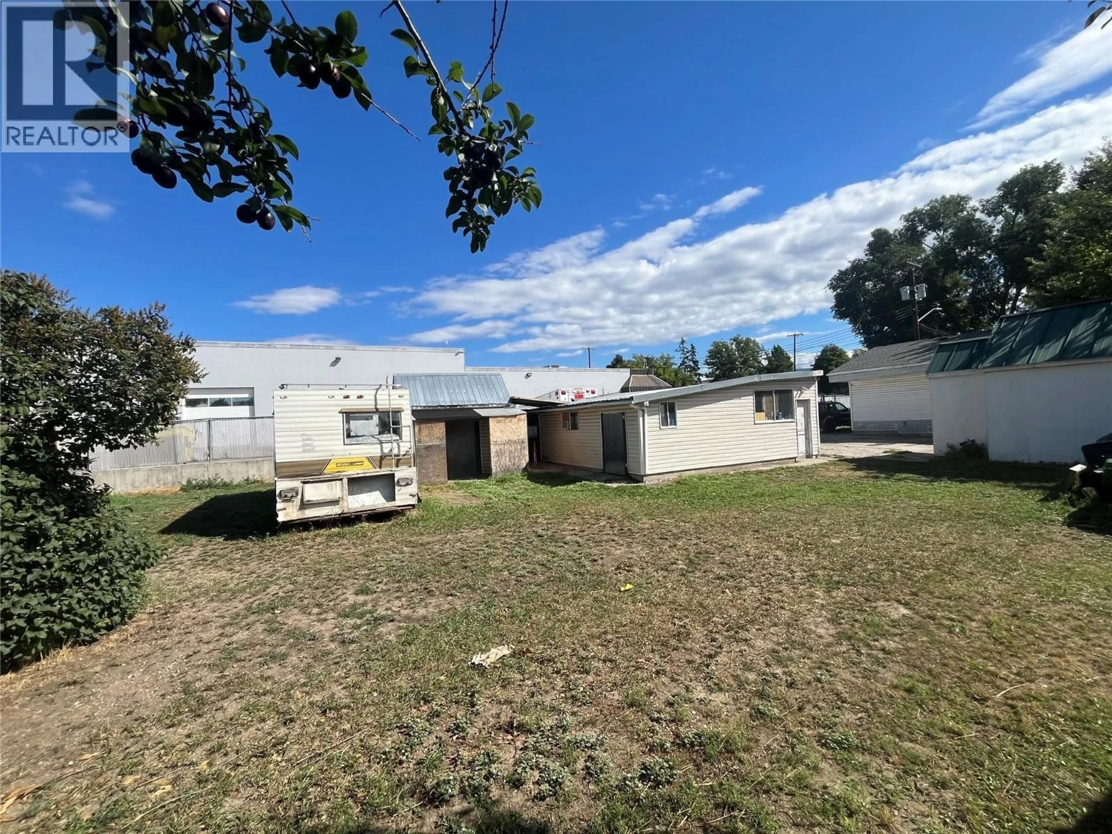 A pic from outside/outdoor area/front of a property/back of a property/a pic from drone, unknown for 170 MILLS ROAD, Kelowna British Columbia V1Y6X6