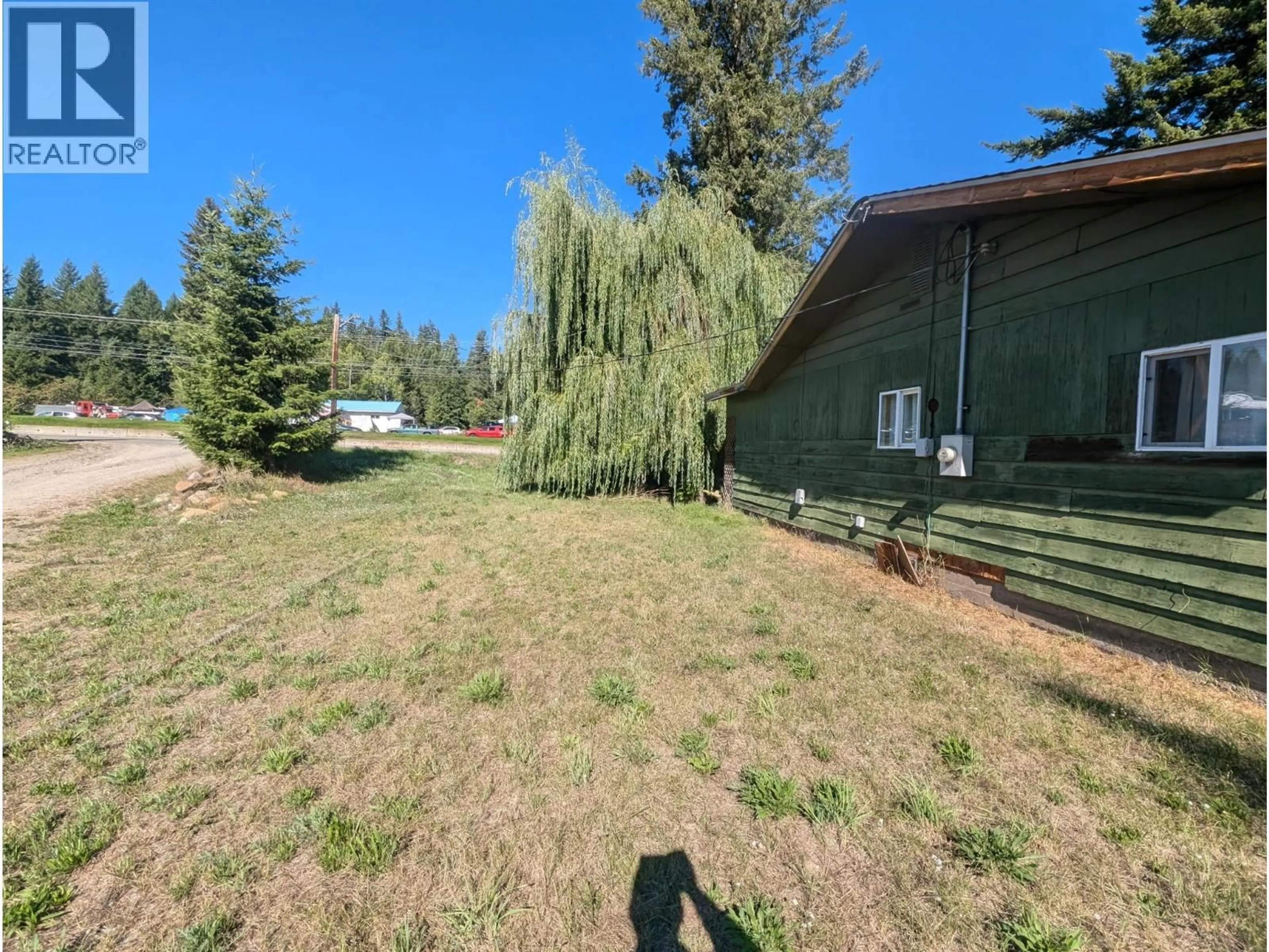 A pic from outside/outdoor area/front of a property/back of a property/a pic from drone, unknown for 54 YOUNG ROAD, Clearwater British Columbia V0E1N2