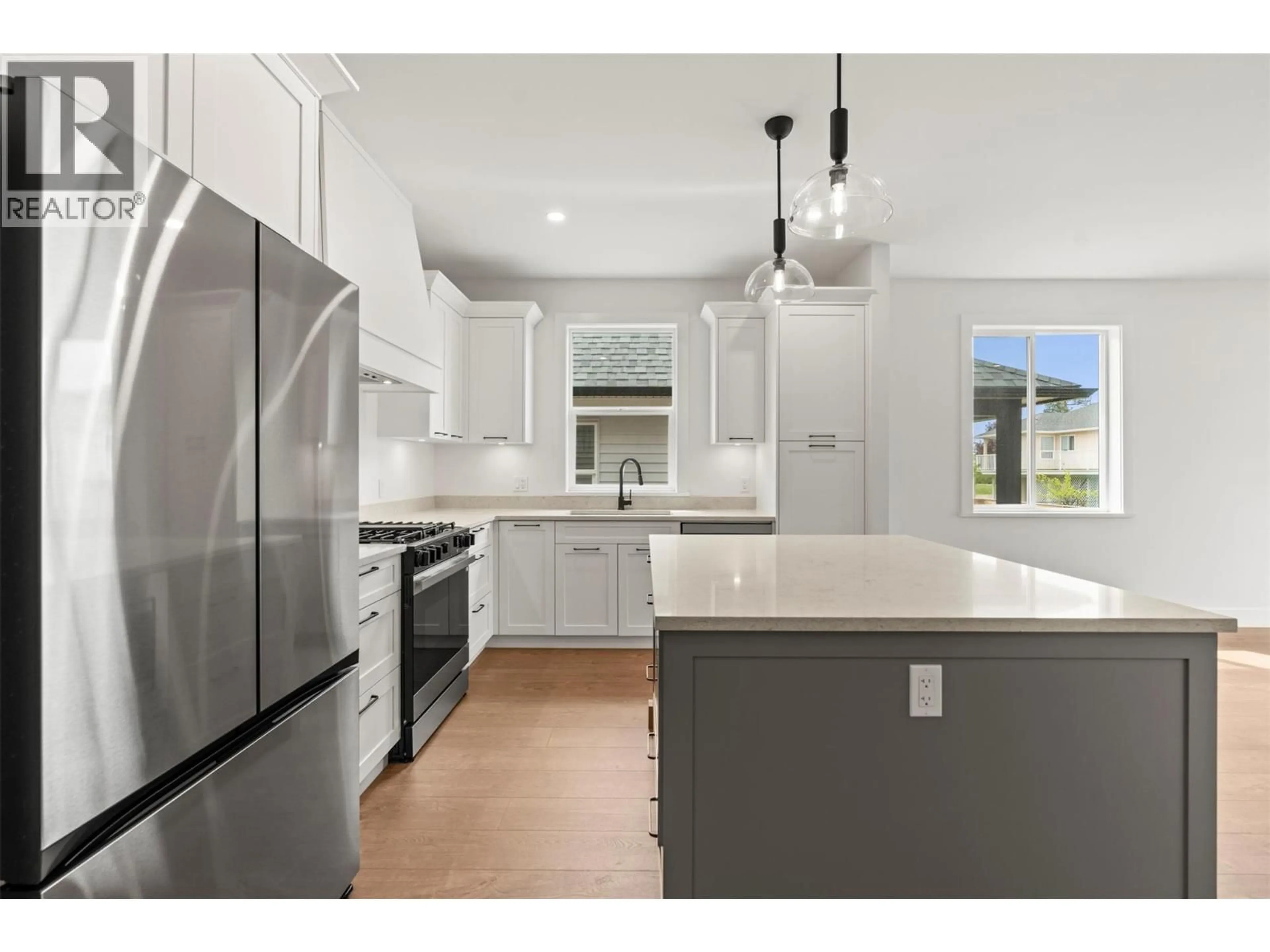 Open concept kitchen, unknown for 102 - 2459 BRADLEY DRIVE, Armstrong British Columbia V4Y0Y4