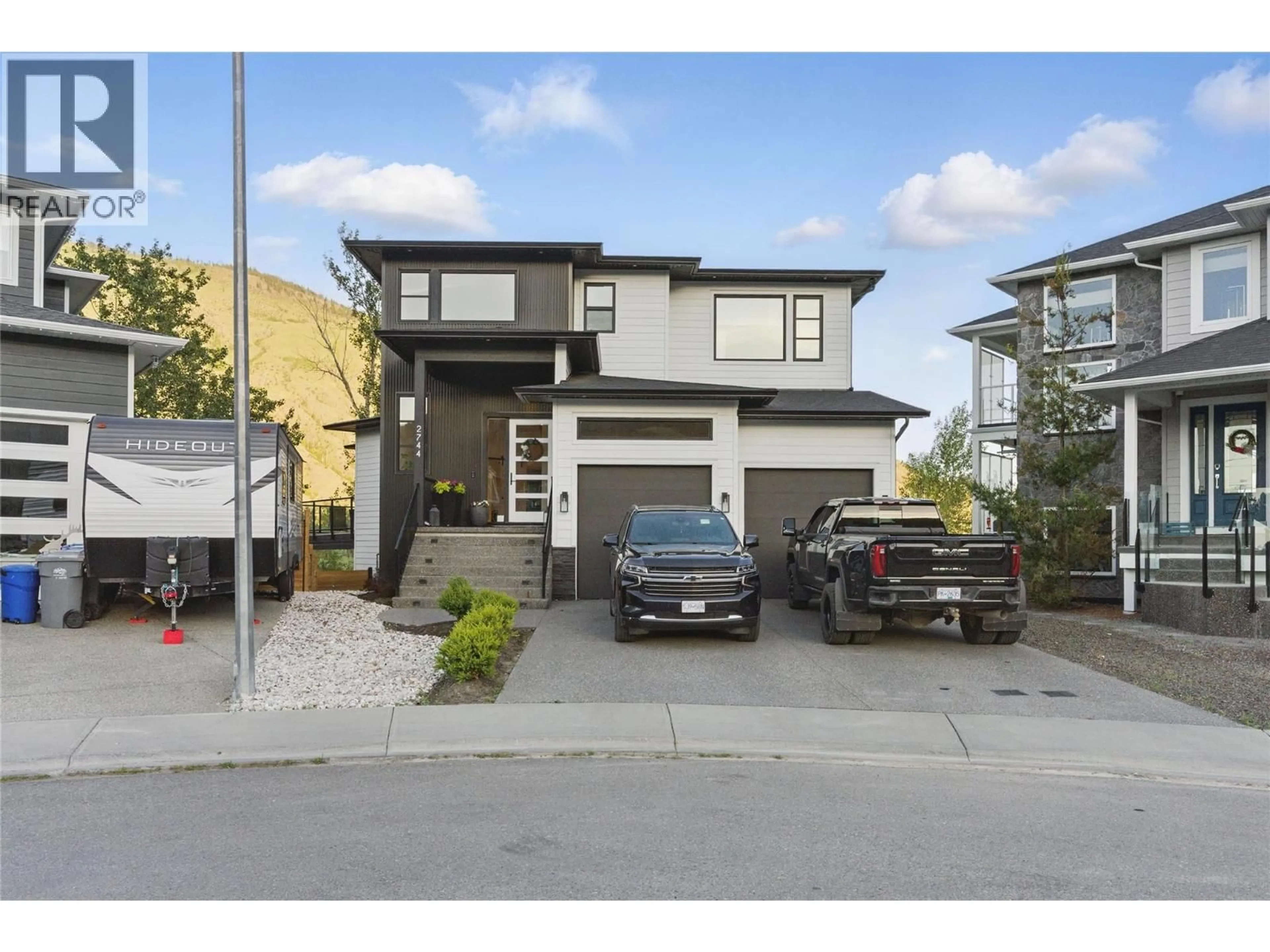 Home with brick exterior material, street for 2744 BEACHMOUNT CRESCENT, Kamloops British Columbia V2B0E6