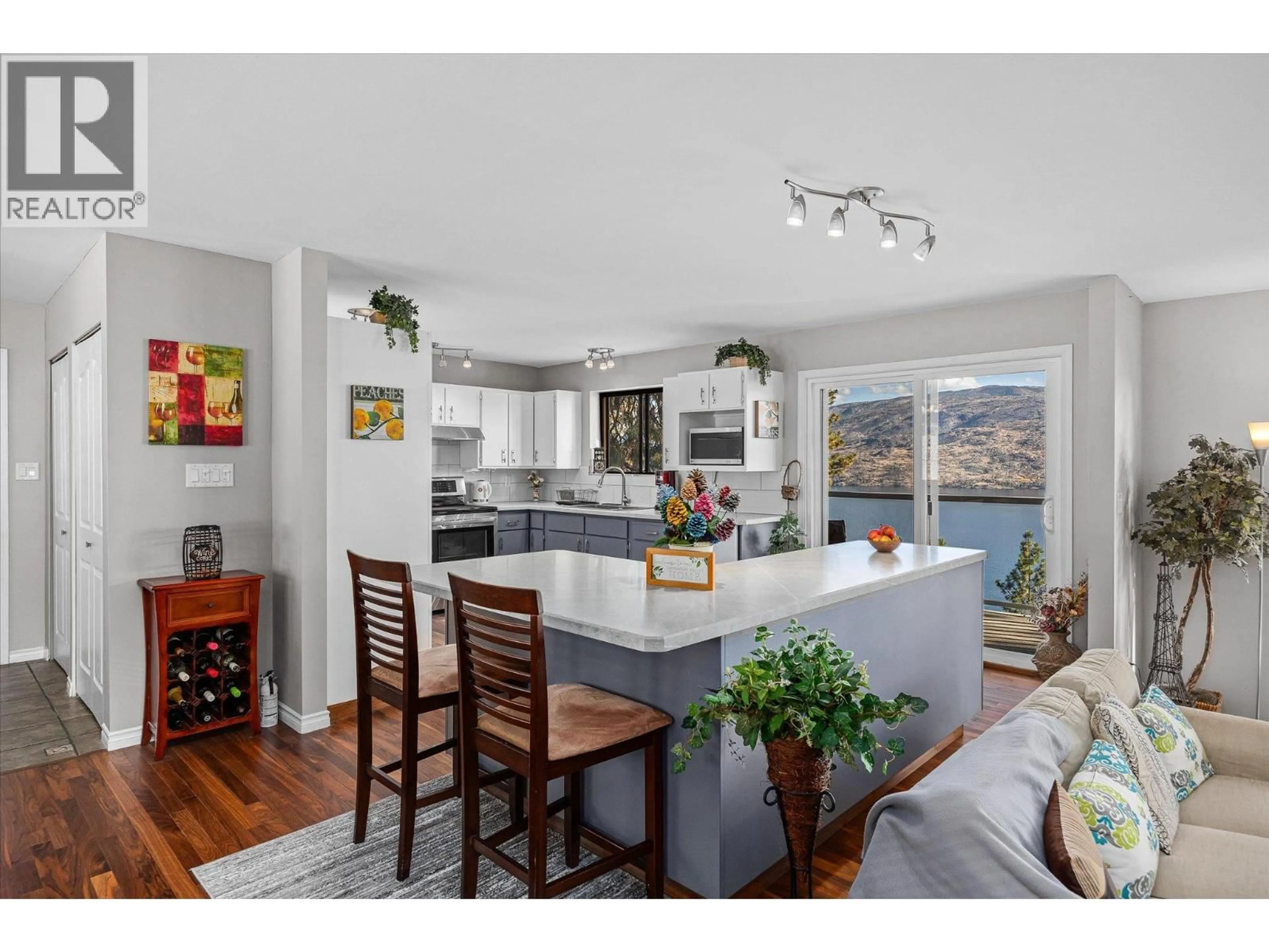 Open concept kitchen, unknown for 5821 ATKINSON CRESCENT, Peachland British Columbia V0H1X4