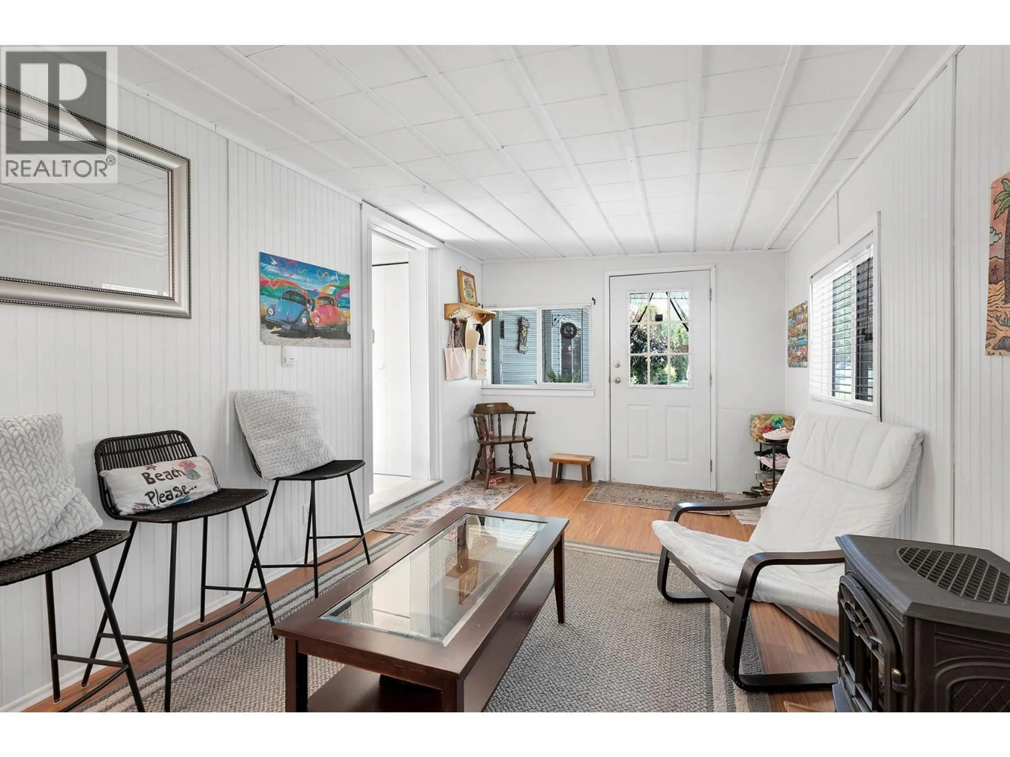 Living room with furniture, unknown for 30 - 2400 OAKDALE WAY, Kamloops British Columbia V2B6W7