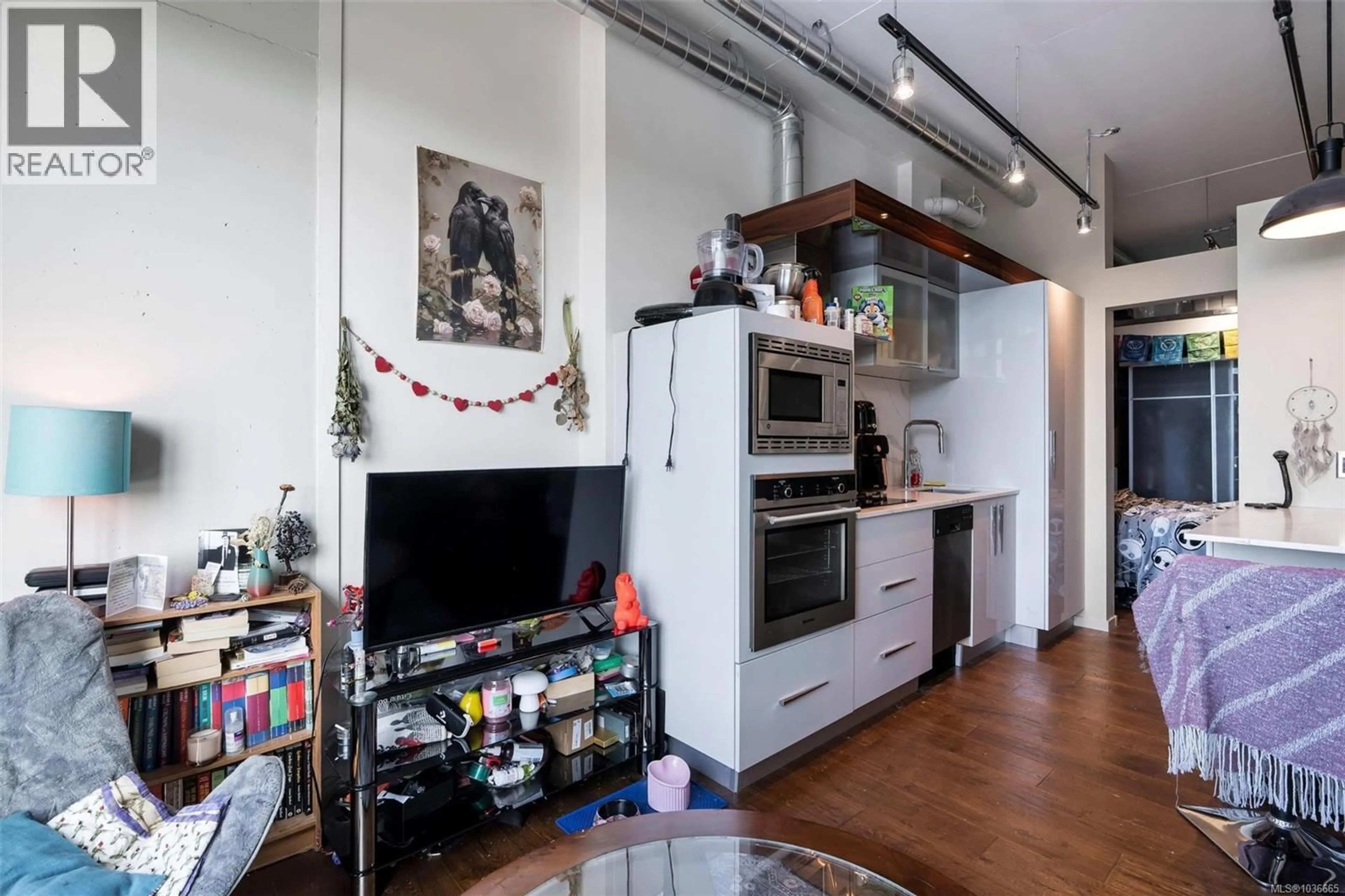 Unknown for 610 - 1029 VIEW STREET, Victoria British Columbia V8V0C9