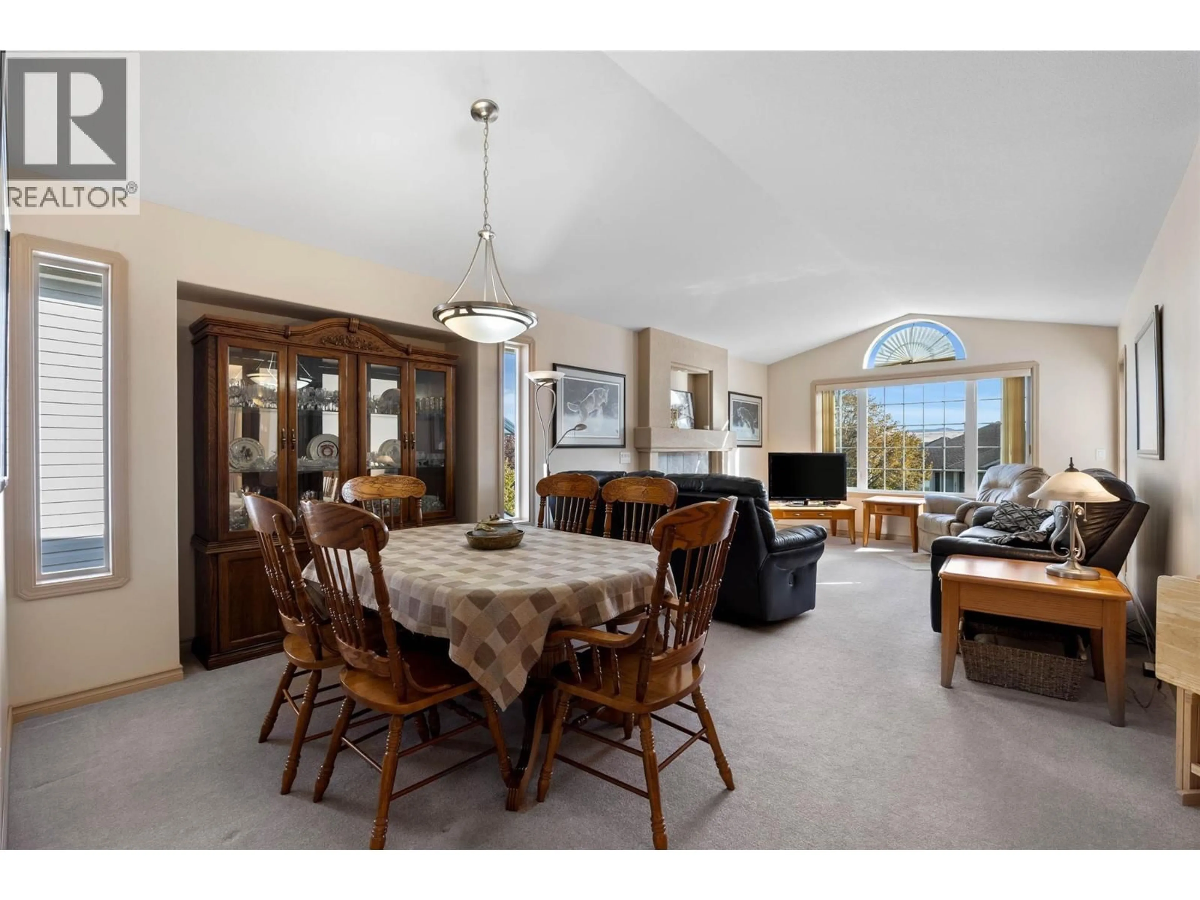 Dining room, ceramic/tile floor for 2434 ABBEYGLEN WAY, Kamloops British Columbia V1S1Y7