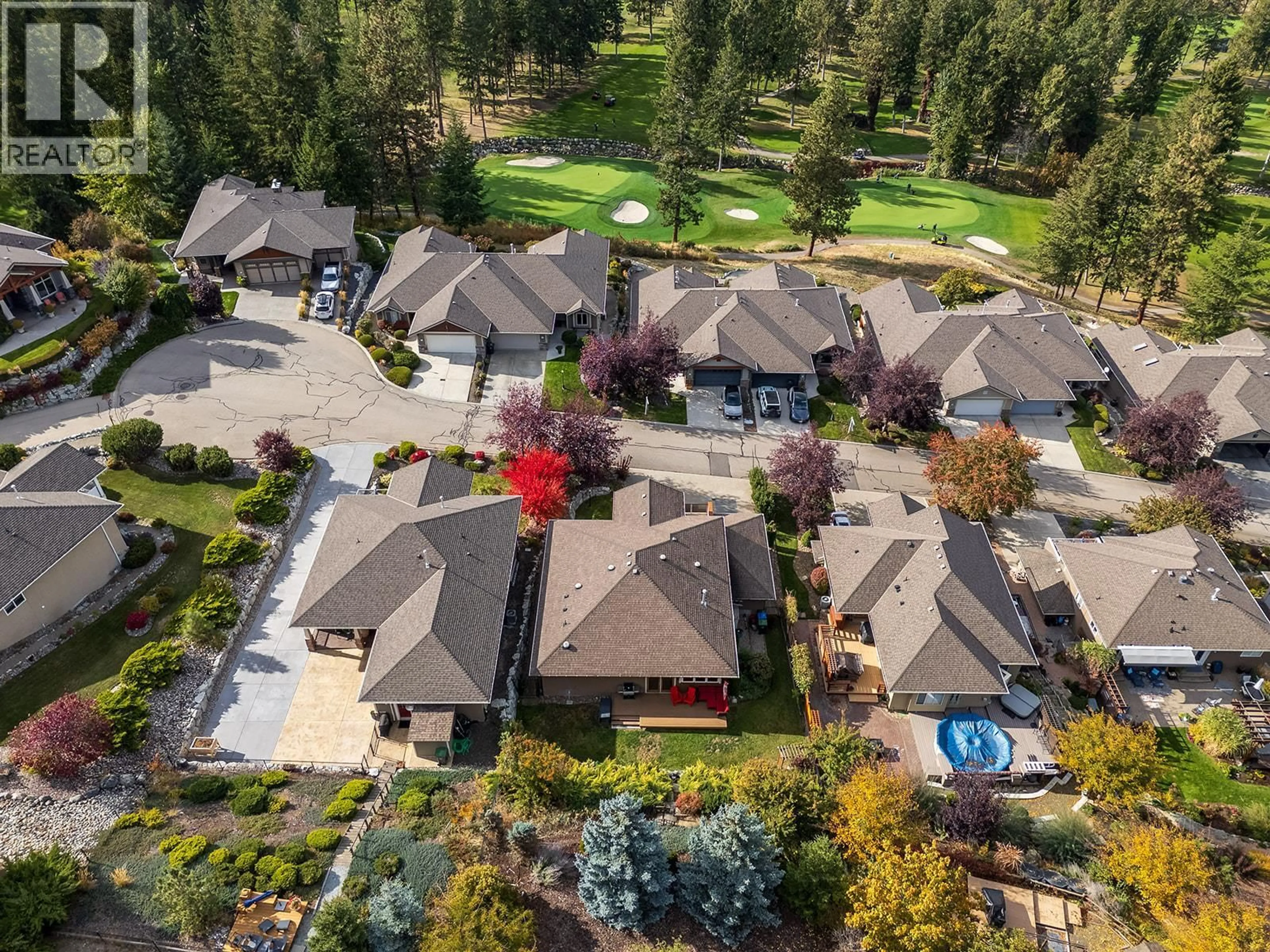 A pic from outside/outdoor area/front of a property/back of a property/a pic from drone, unknown for 3431 CAMELBACK DRIVE, Kelowna British Columbia V1Z8A8