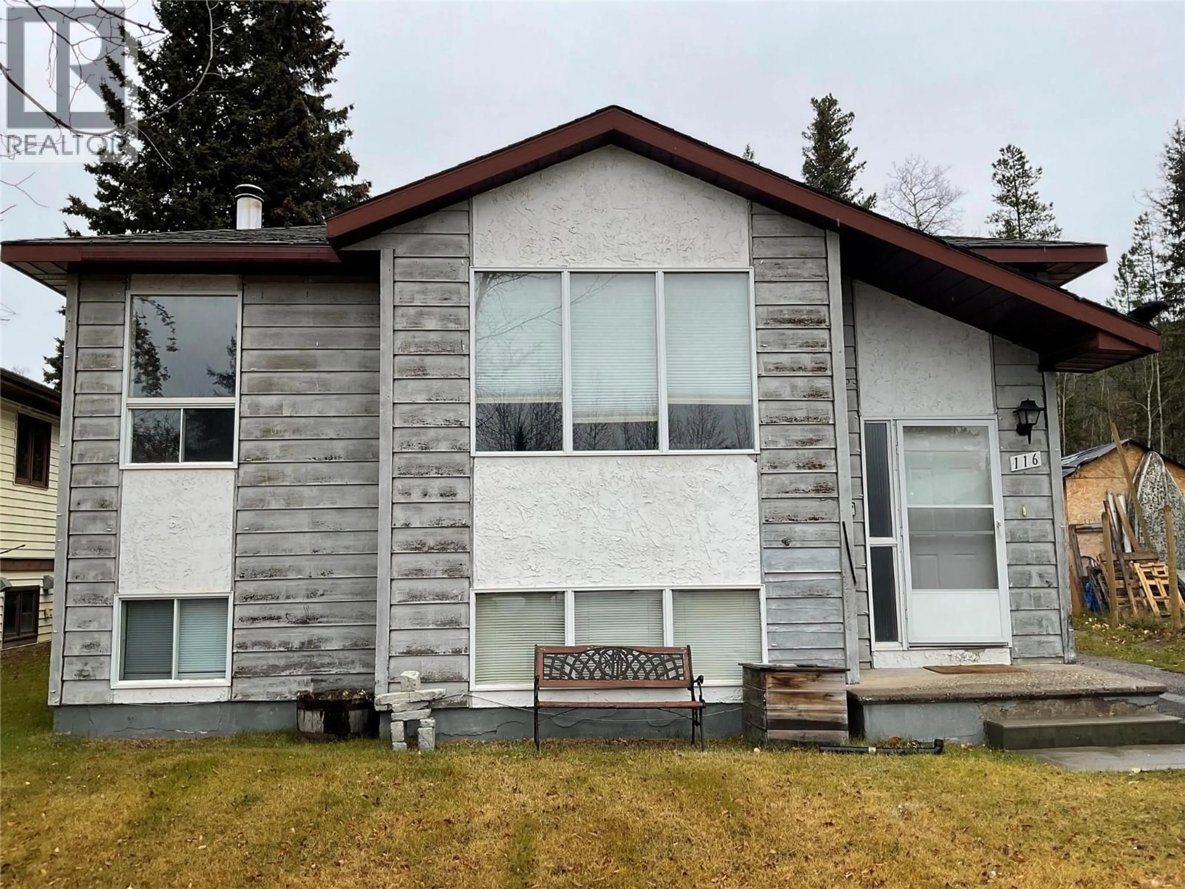 Home with vinyl exterior material, unknown for 116 BULLMOOSE CRESCENT, Tumbler Ridge British Columbia V0C2W0