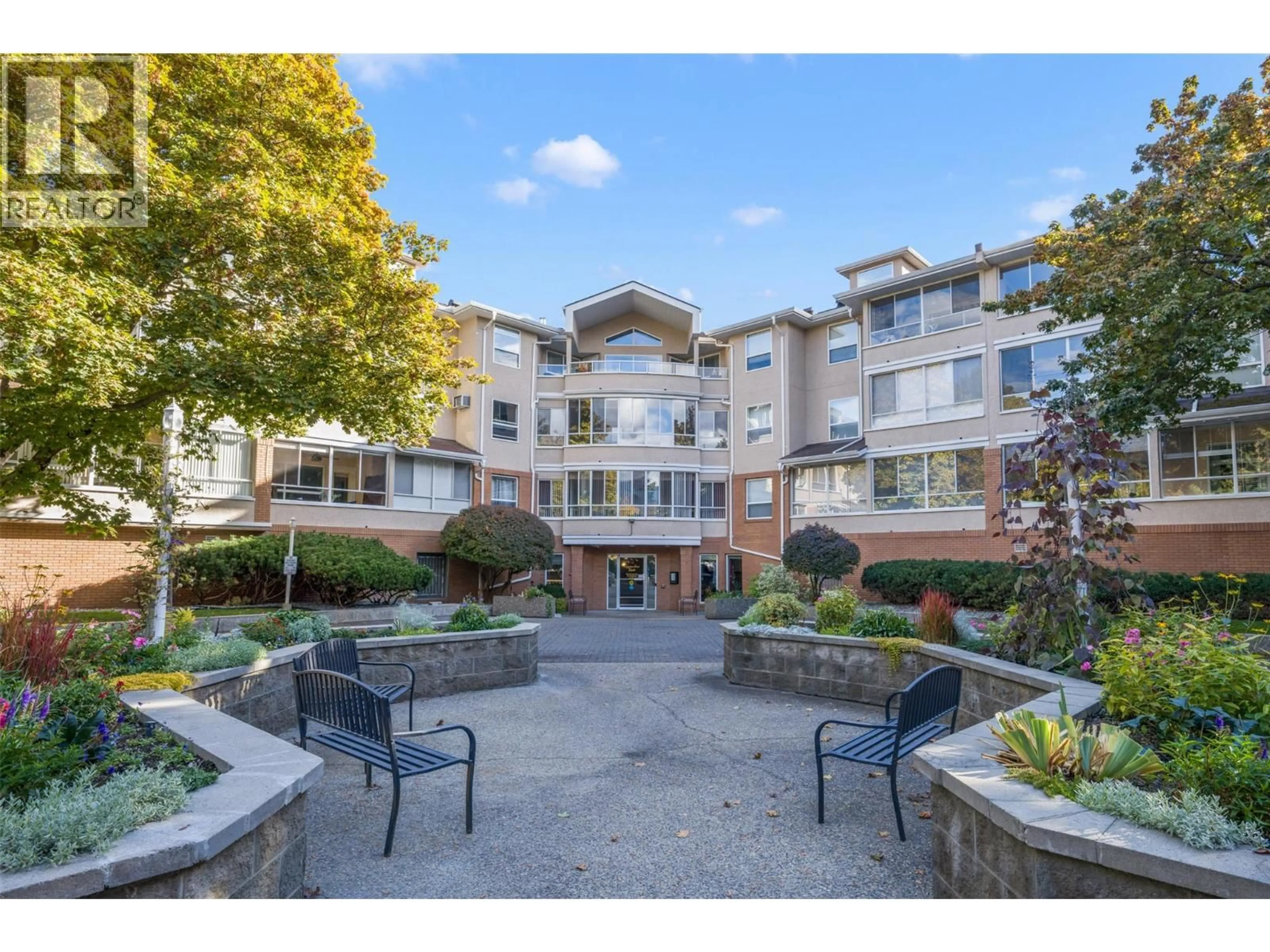 Patio, unknown for 106 - 933 HARVEY AVENUE, Kelowna British Columbia V1Y9S1