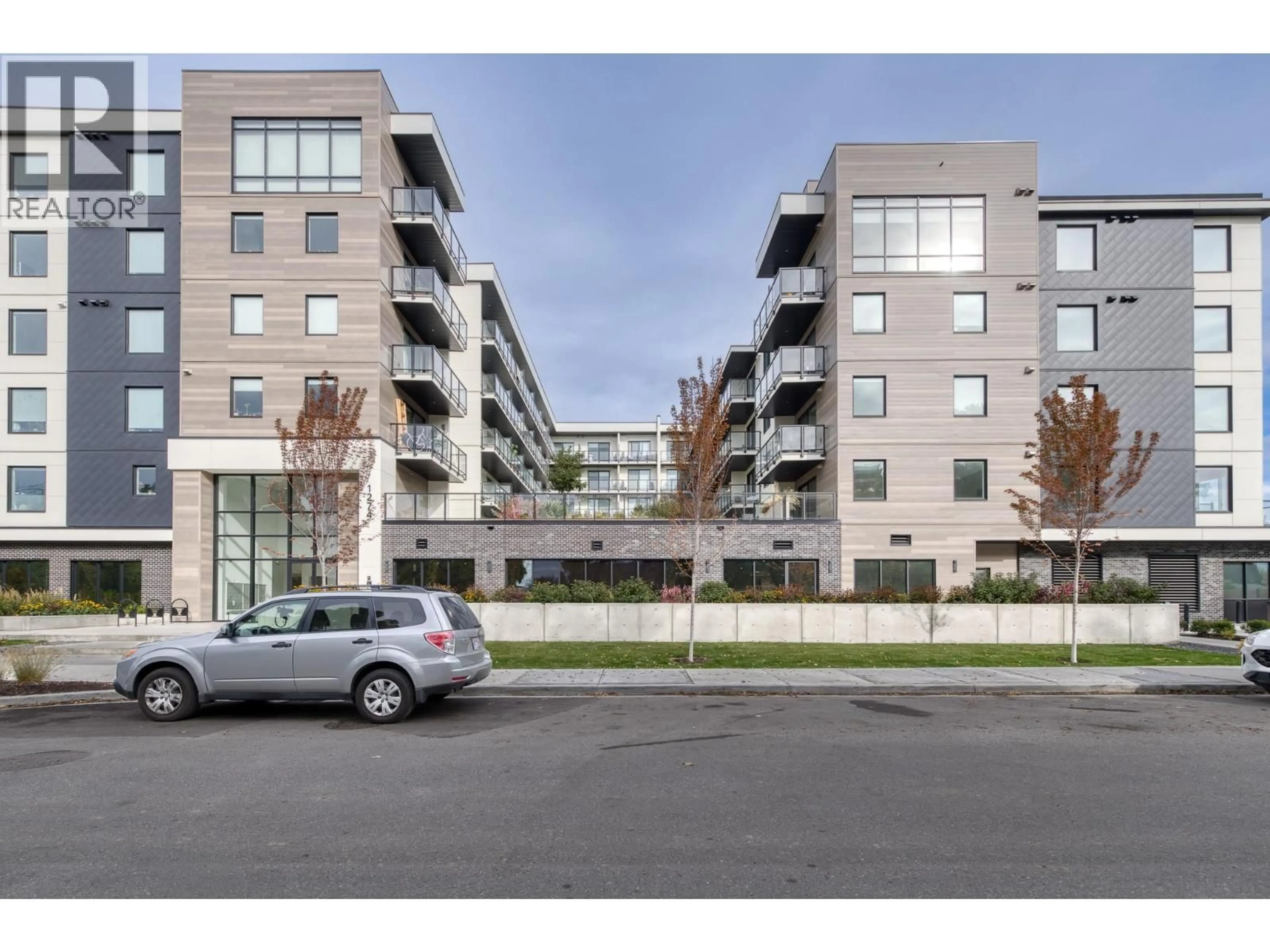 Unknown for 306 - 1274 DEVONSHIRE AVENUE, Kelowna British Columbia V1Y0M7