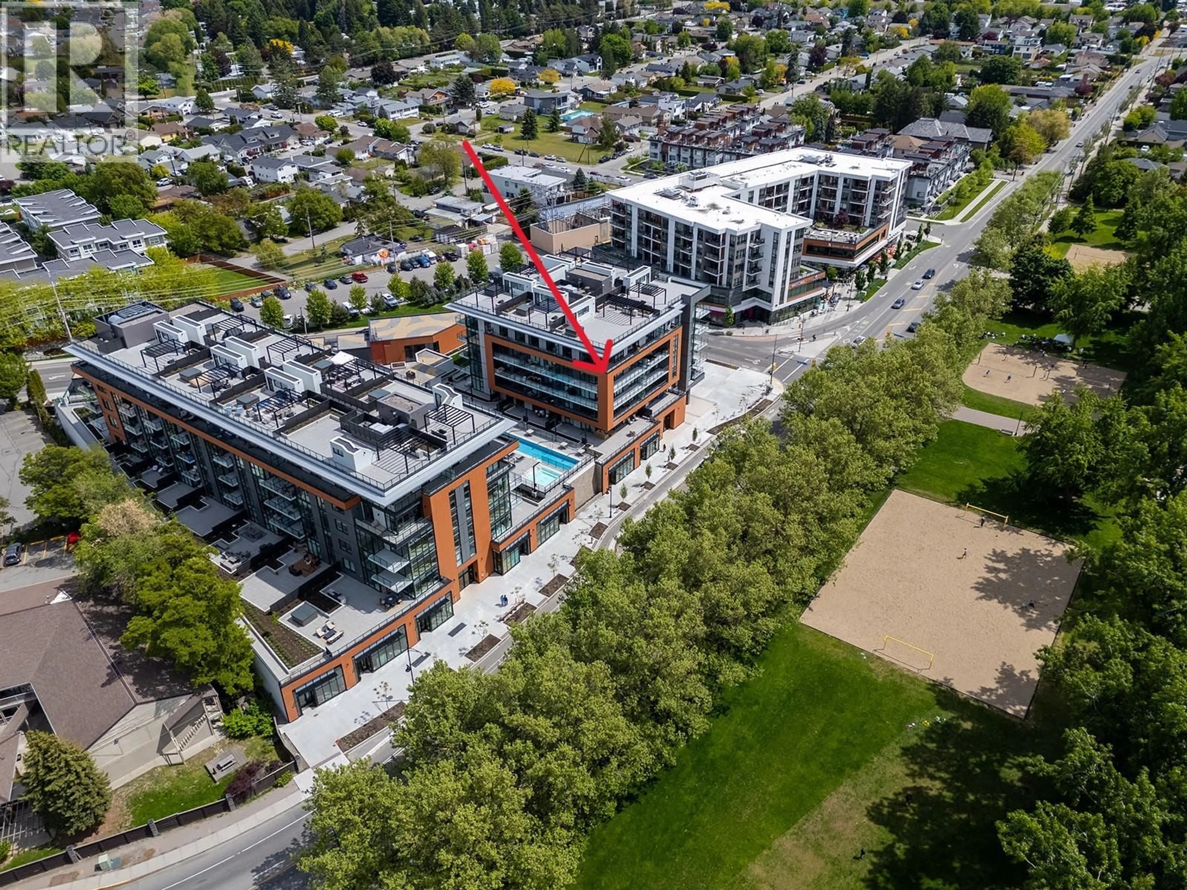 A pic from outside/outdoor area/front of a property/back of a property/a pic from drone, city buildings view from balcony for 509 - 3409 LAKESHORE ROAD, Kelowna British Columbia V1W3S9