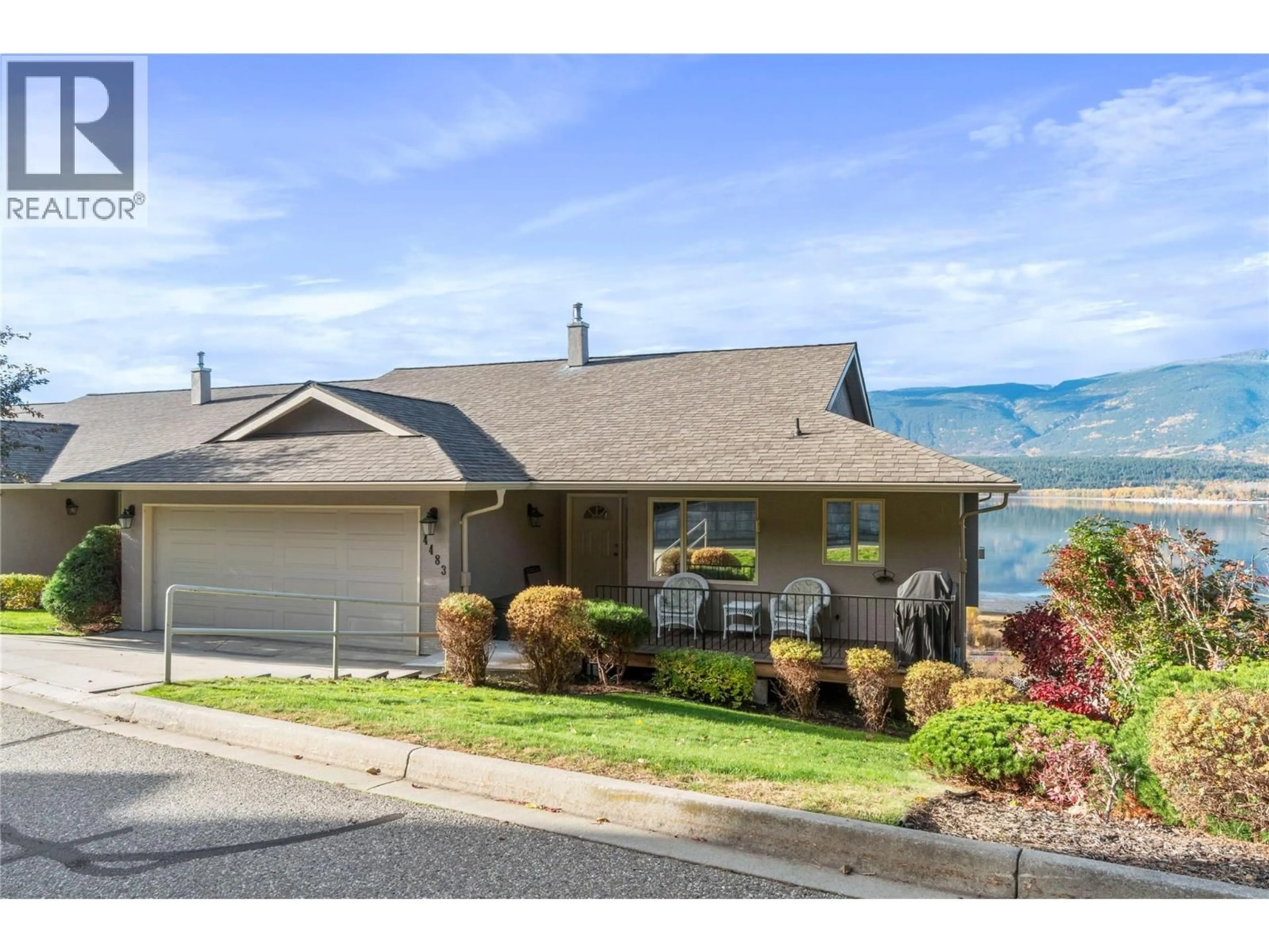 Home with vinyl exterior material, water/lake/river/ocean view for 4483 14 STREET NORTHEAST, Salmon Arm British Columbia V1E1P9
