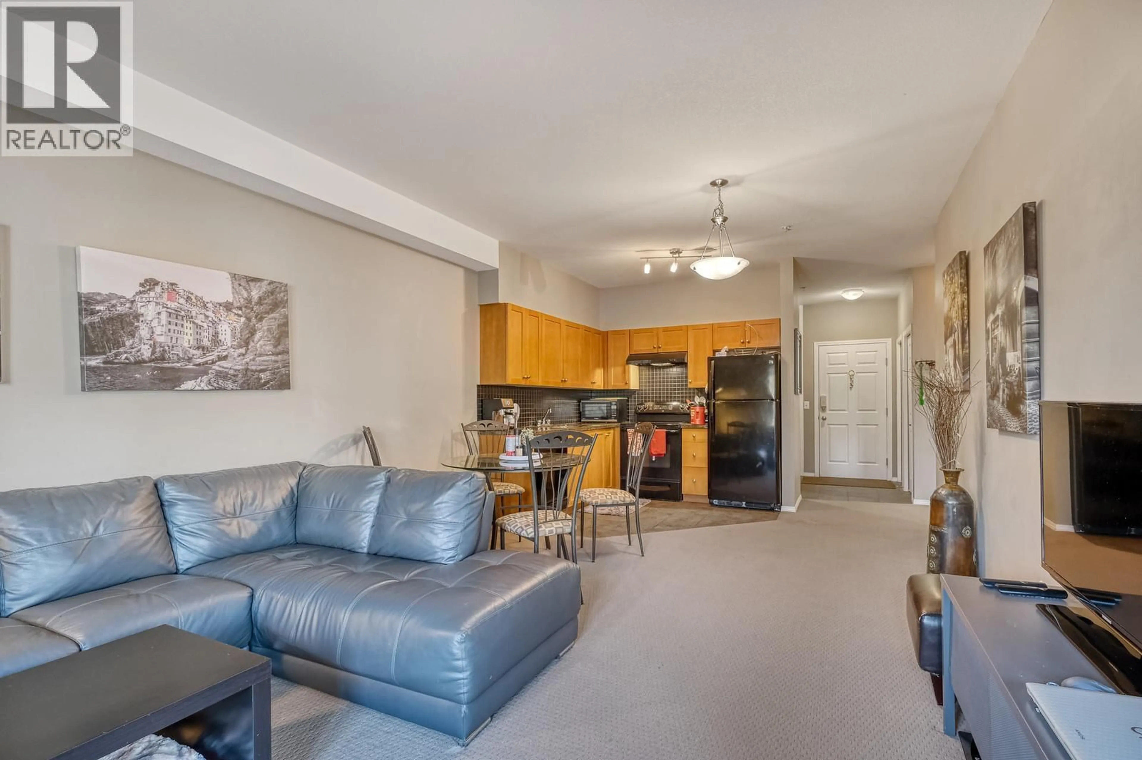 Living room with furniture, unknown for 2305 - 1873 COUNTRY CLUB DRIVE, Kelowna British Columbia V1V2W6