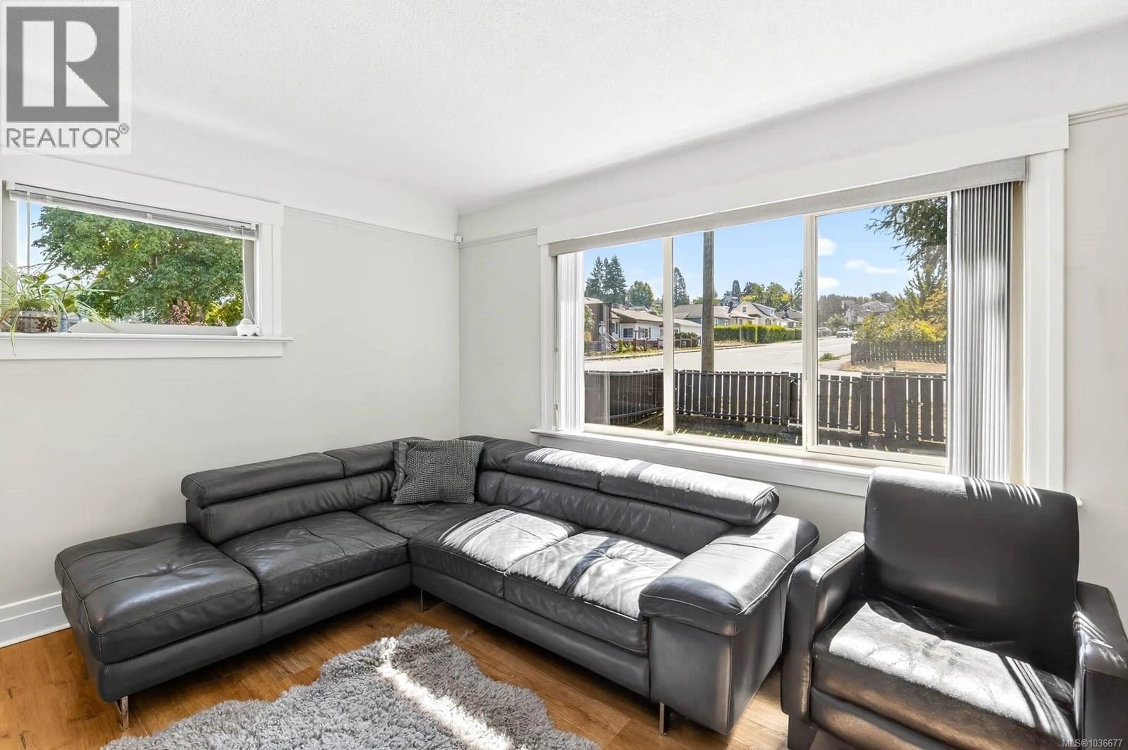 Living room with furniture, unknown for 4703 STRATHERN STREET, Port Alberni British Columbia V9Y3E8