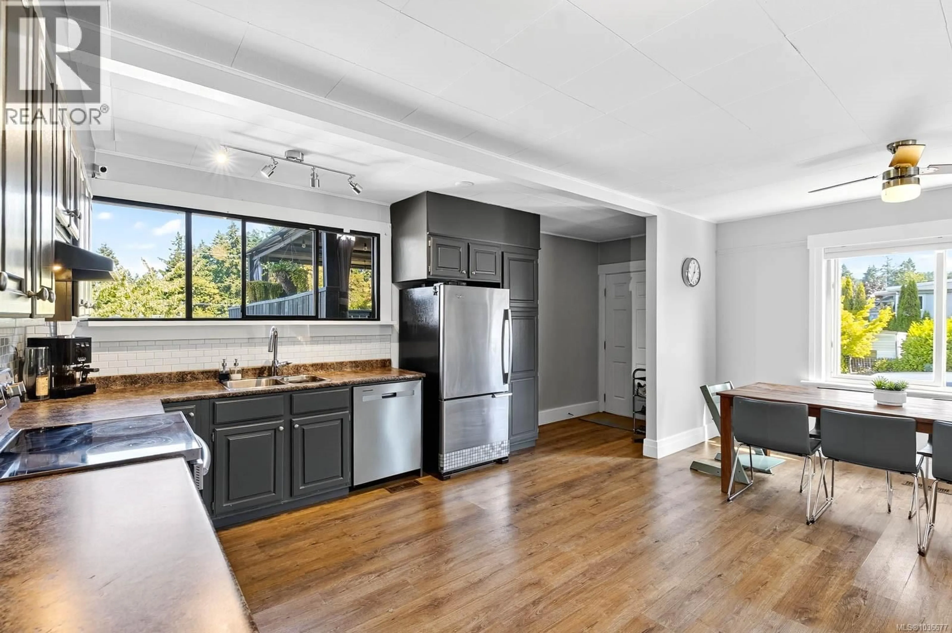 Open concept kitchen, unknown for 4703 STRATHERN STREET, Port Alberni British Columbia V9Y3E8