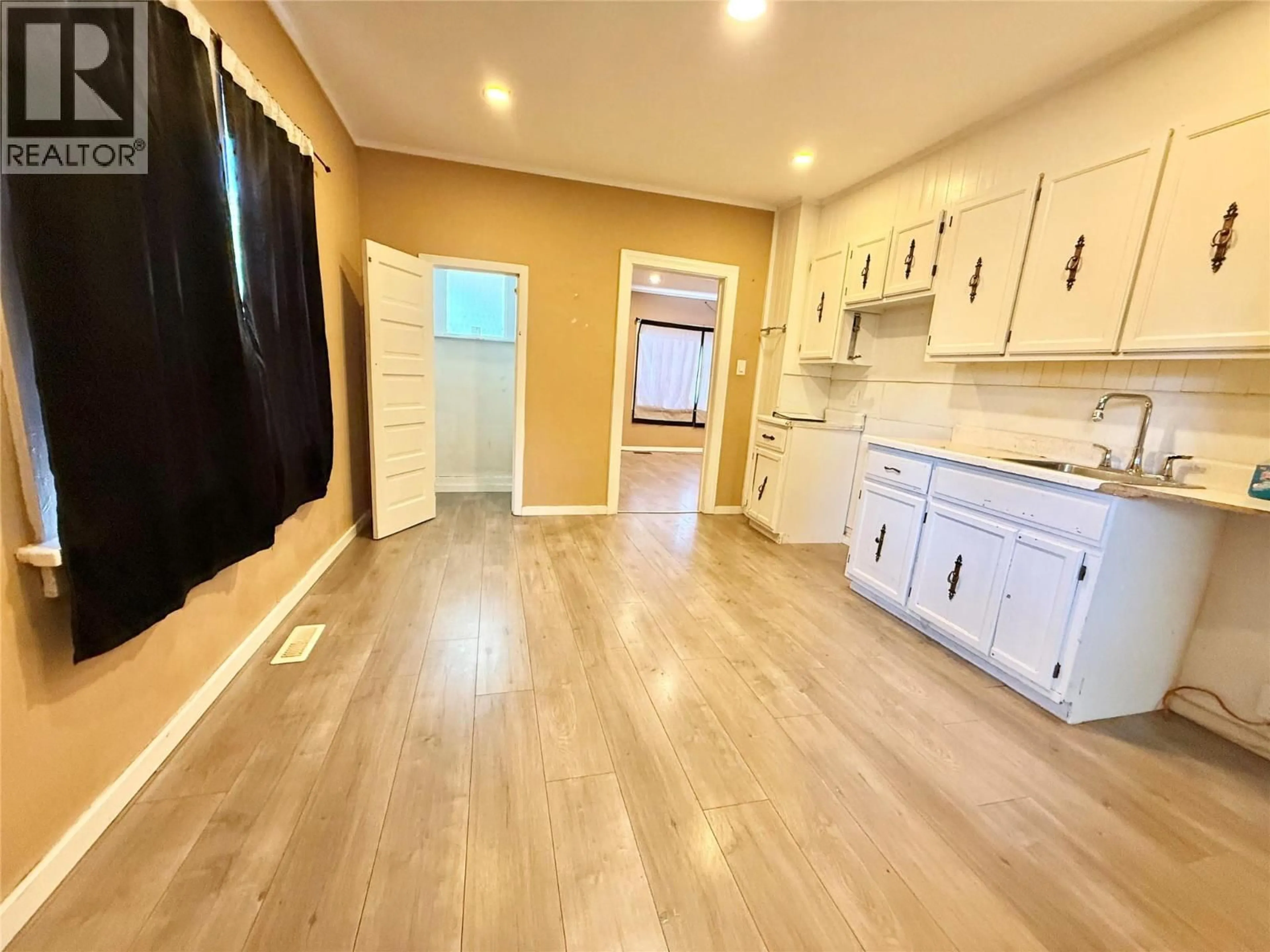 A pic of a room for 1442 TAMARAC AVENUE, Trail British Columbia V1R4J3