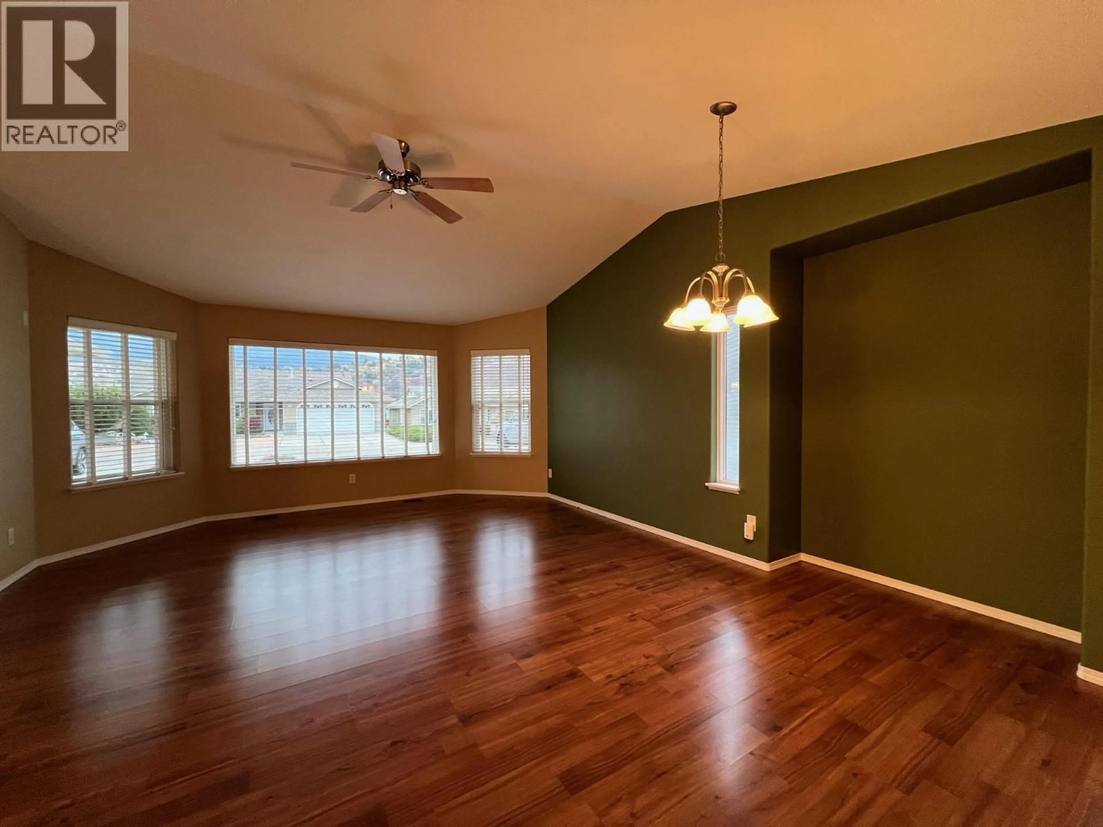 A pic of a room for 430 4 STREET, Vernon British Columbia V1H1Z1