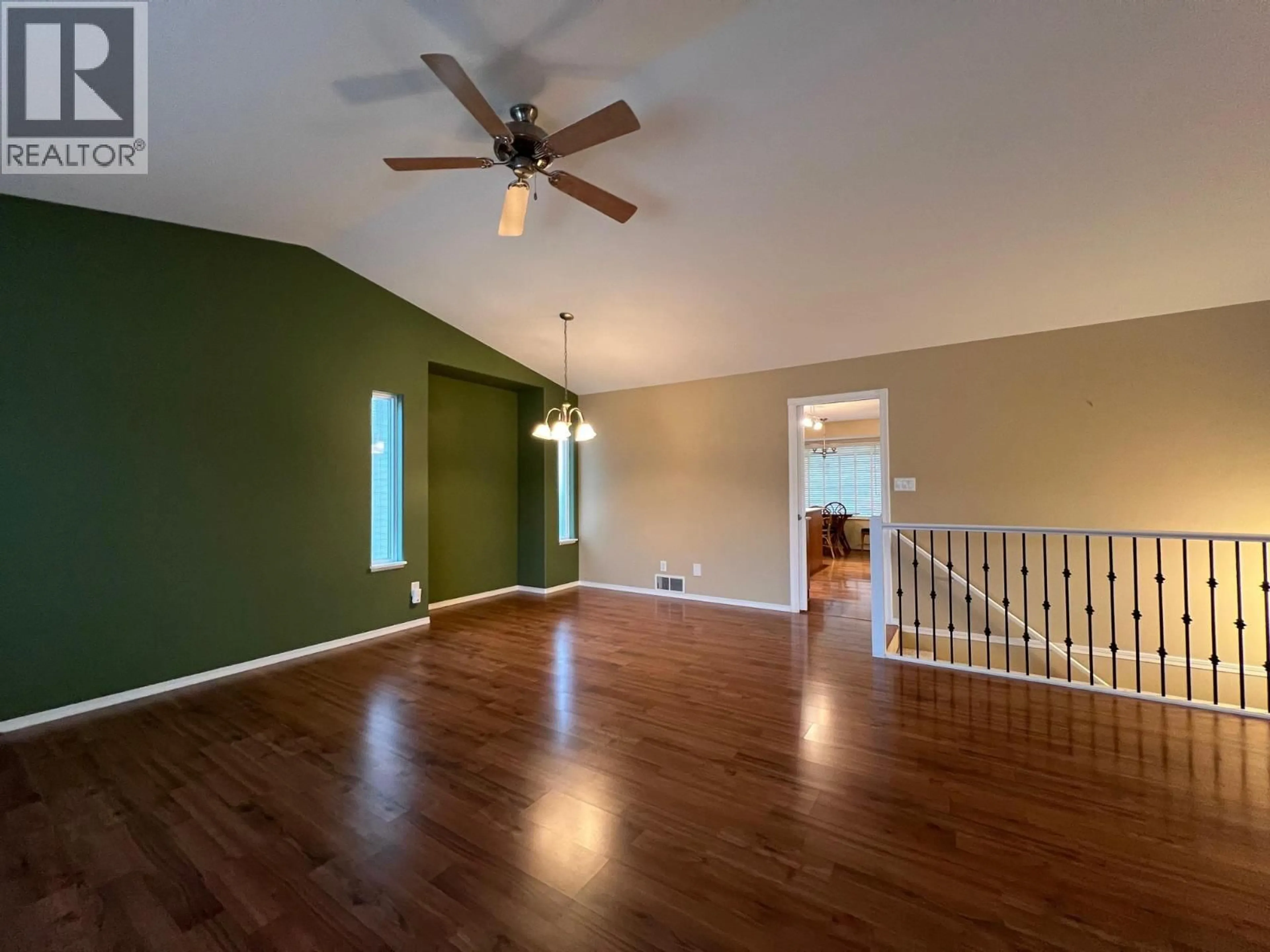 A pic of a room for 430 4 STREET, Vernon British Columbia V1H1Z1