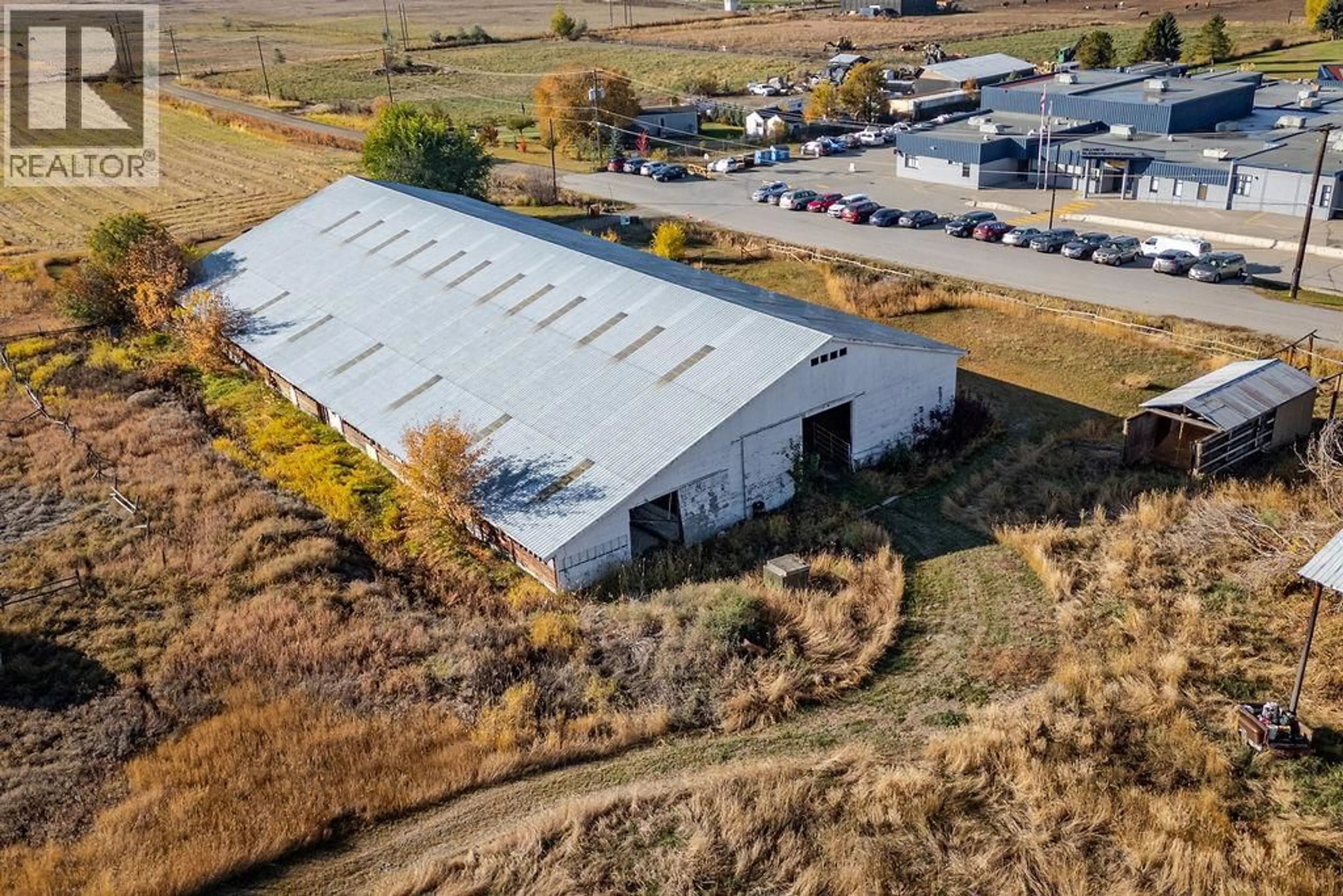 A pic from outside/outdoor area/front of a property/back of a property/a pic from drone, building for 1823 FRANCIS STREET, Vernon British Columbia V1B3A5