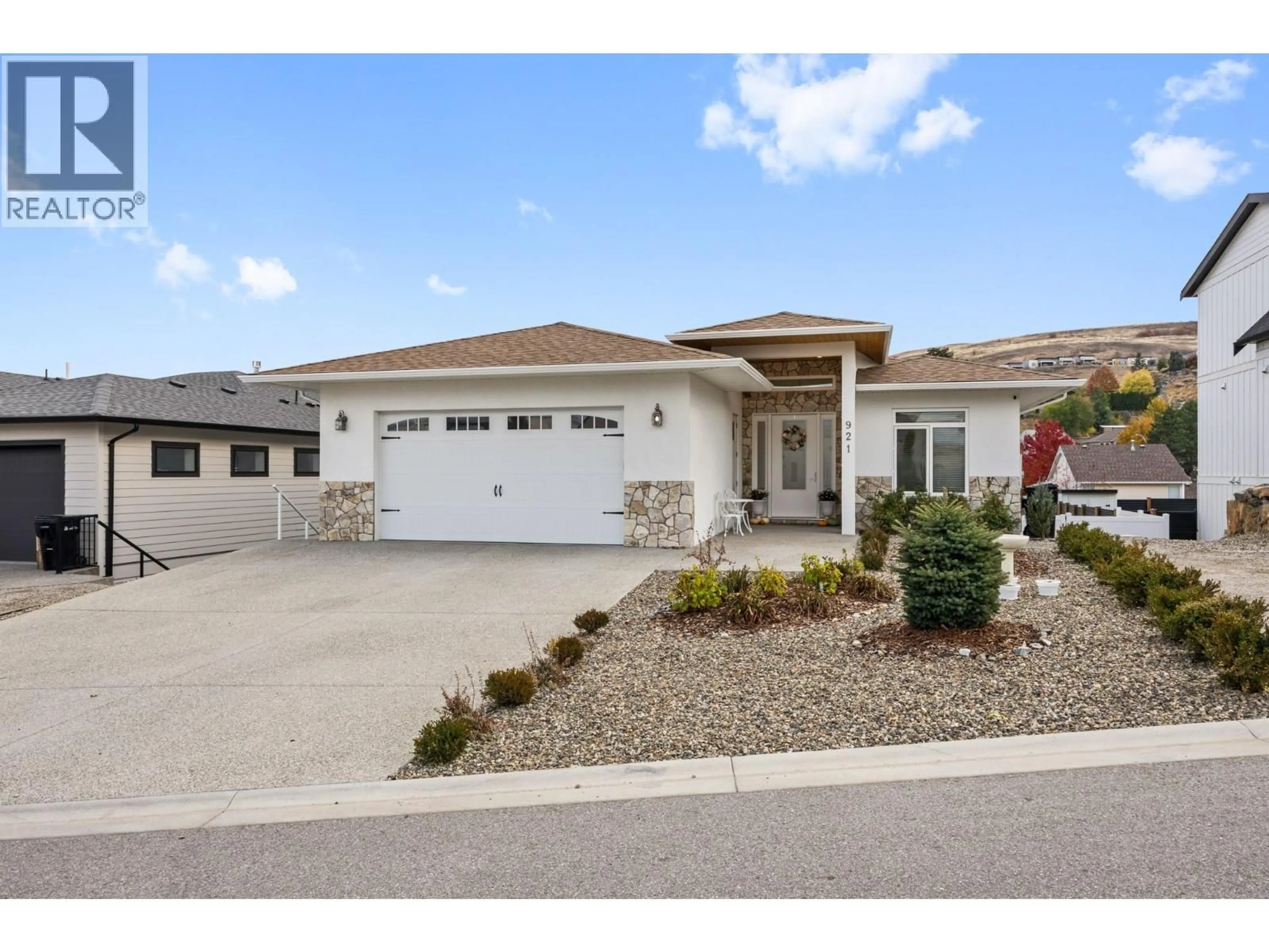 Home with vinyl exterior material, street for 921 MT GRIFFIN ROAD, Vernon British Columbia V1B0A5