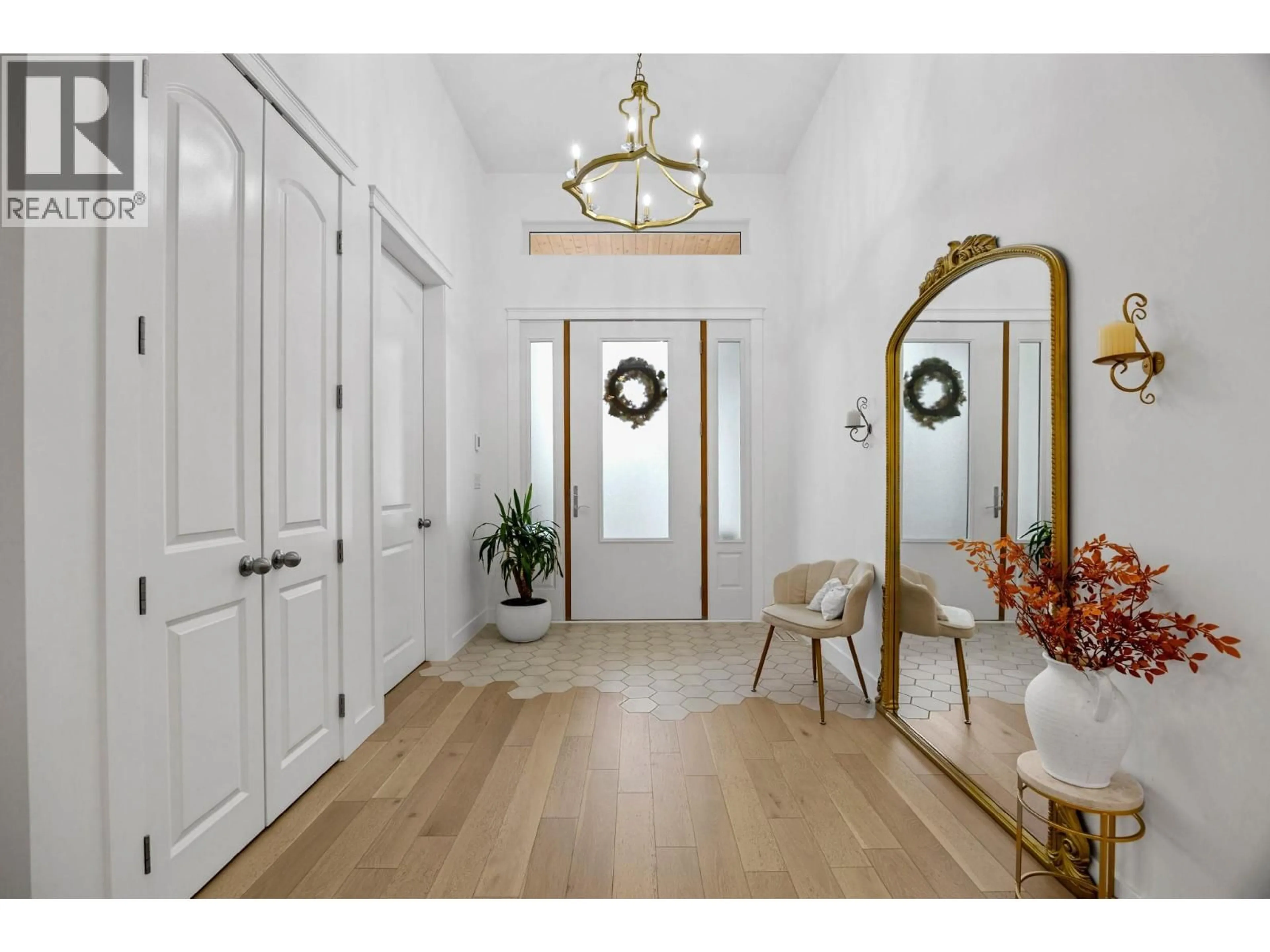 Indoor entryway for 921 MT GRIFFIN ROAD, Vernon British Columbia V1B0A5