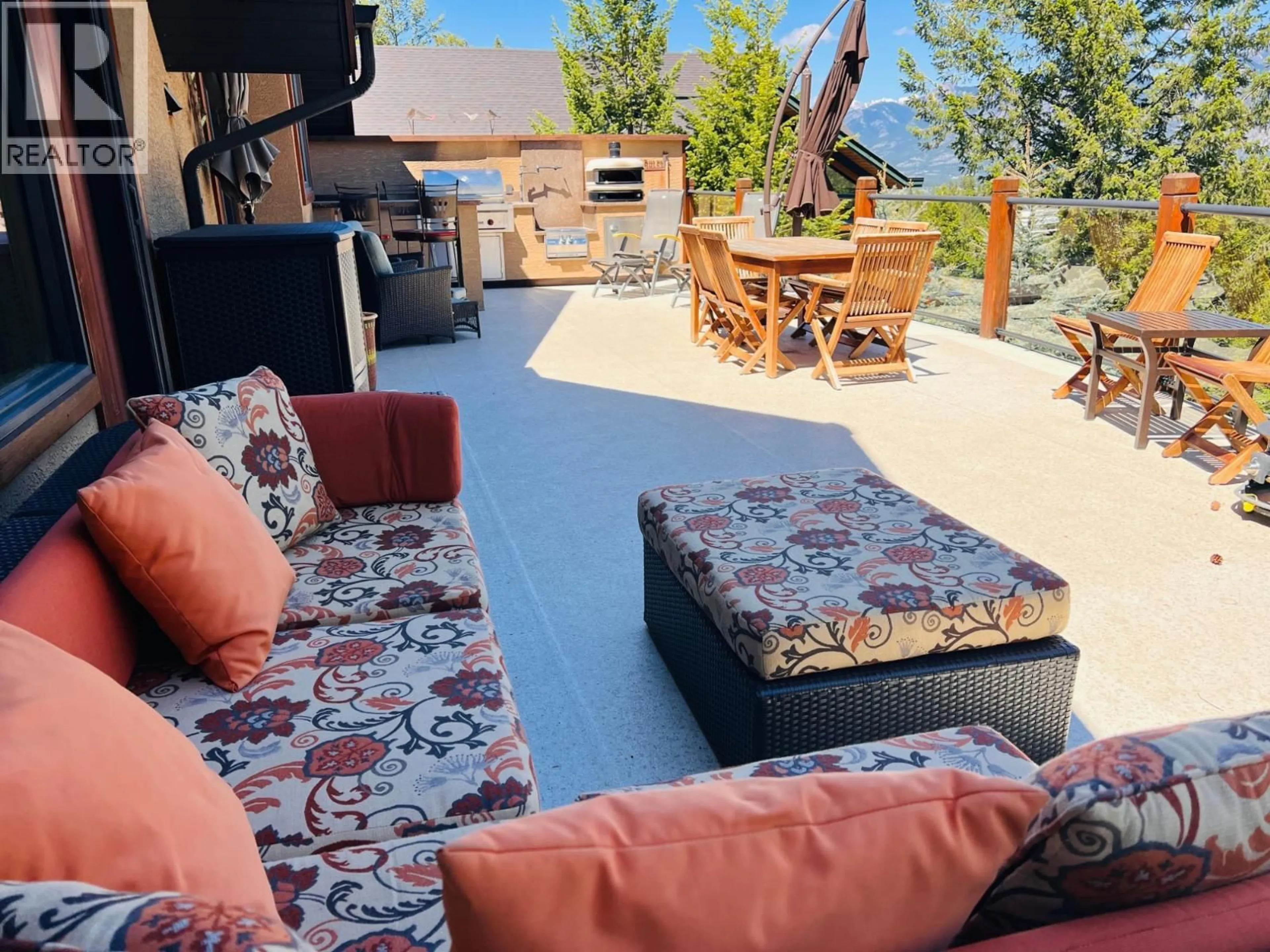 Patio, mountain view for 2557 LEDGEROCK RIDGE, Invermere British Columbia V0A1K6