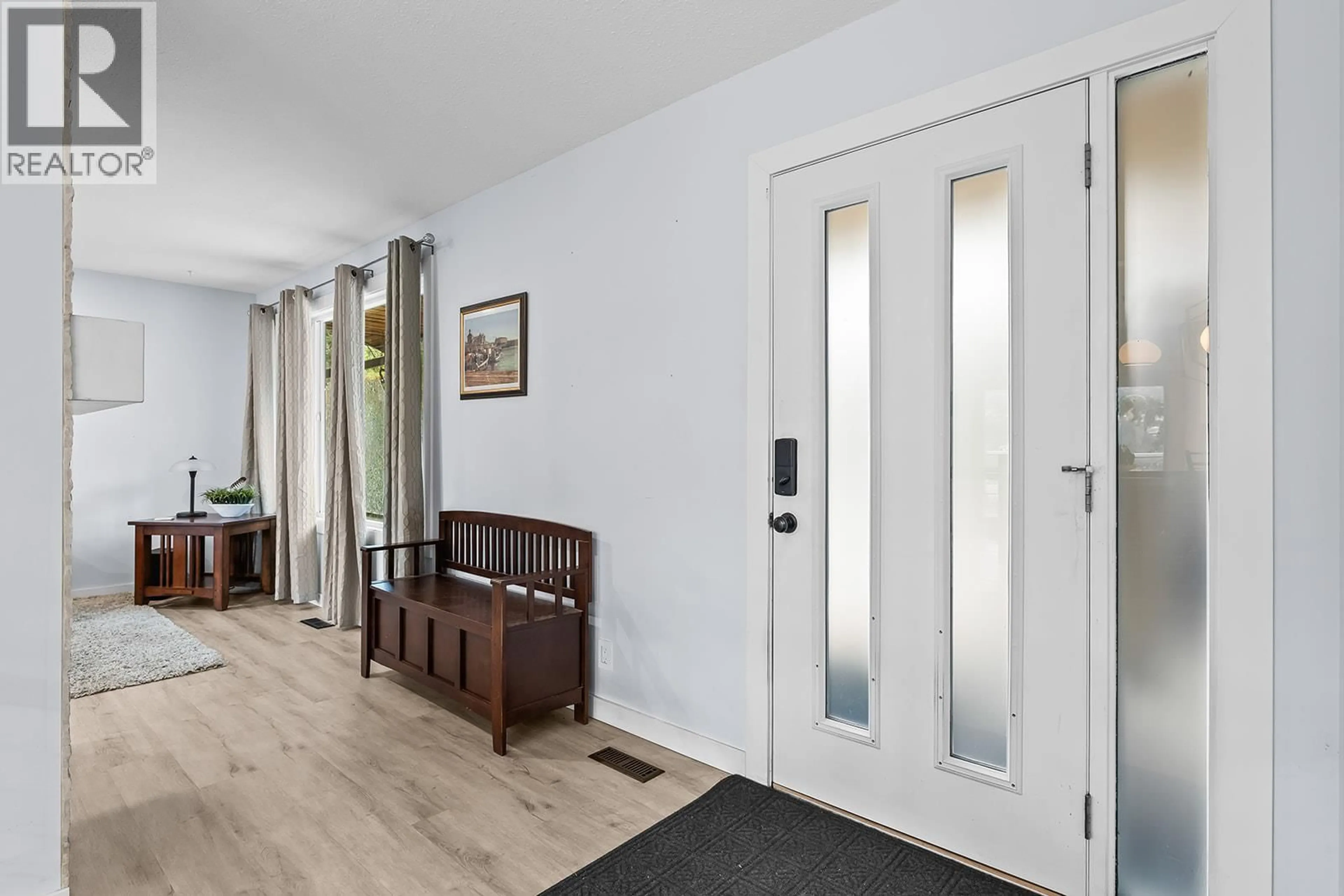 Indoor entryway for 2420 BOUCHERIE ROAD, West Kelowna British Columbia V1Z2E6