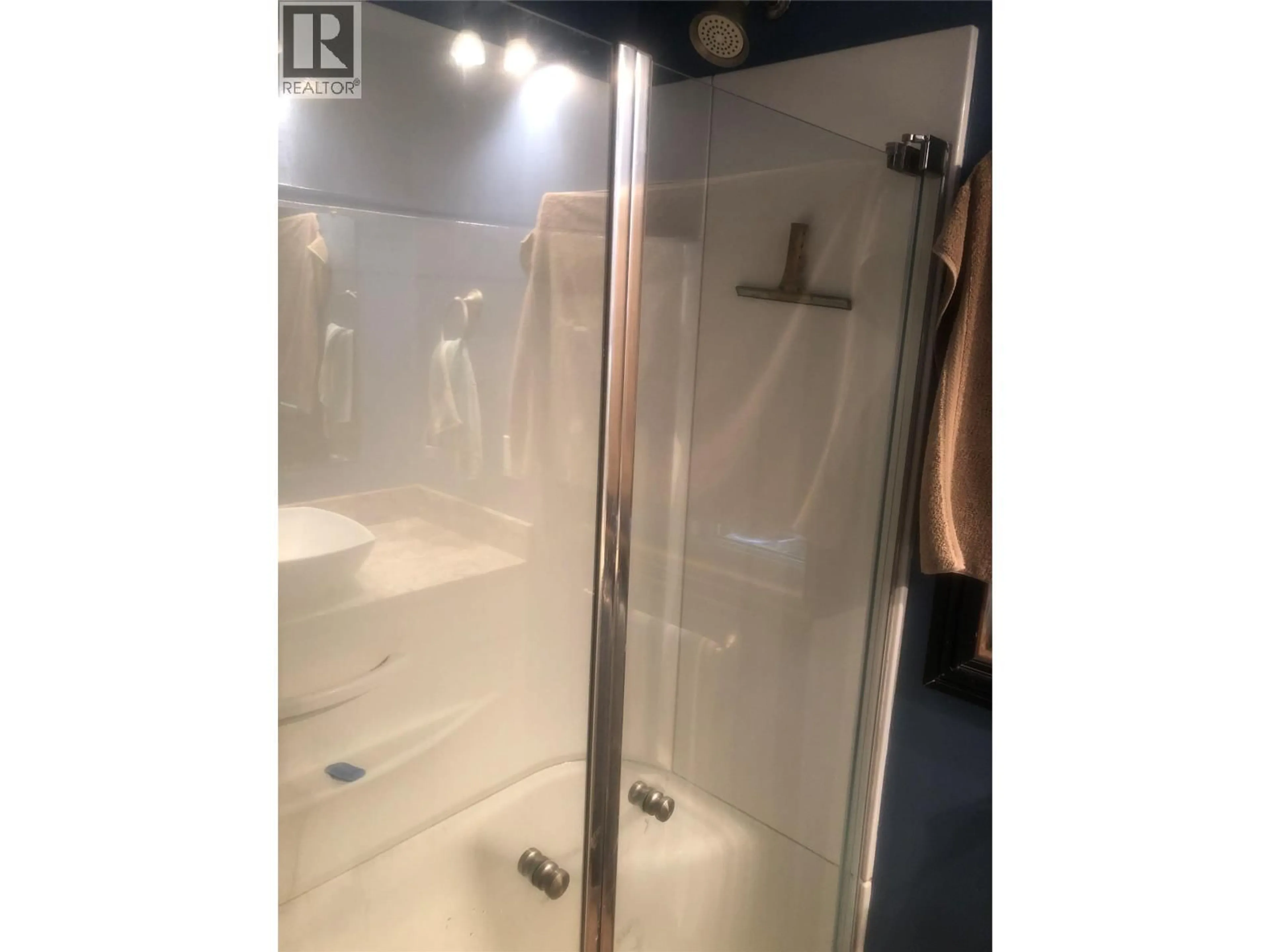 Unknown for 19 - 2714 LOWER 6 MILE ROAD, Nelson British Columbia V1L6L4