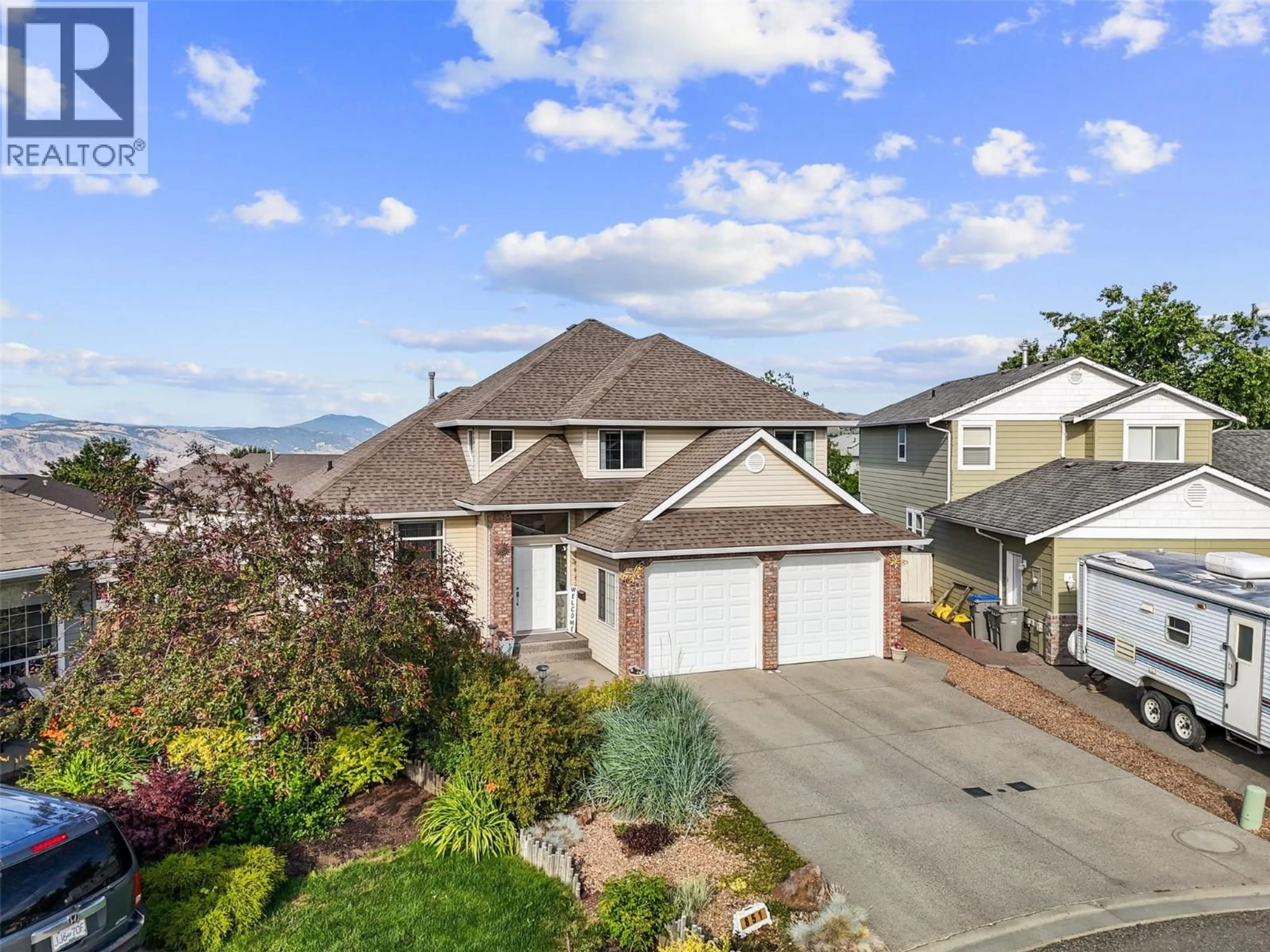 A pic from outside/outdoor area/front of a property/back of a property/a pic from drone, unknown for 851 BRAMBLE PLACE, Kamloops British Columbia V1S1Y6