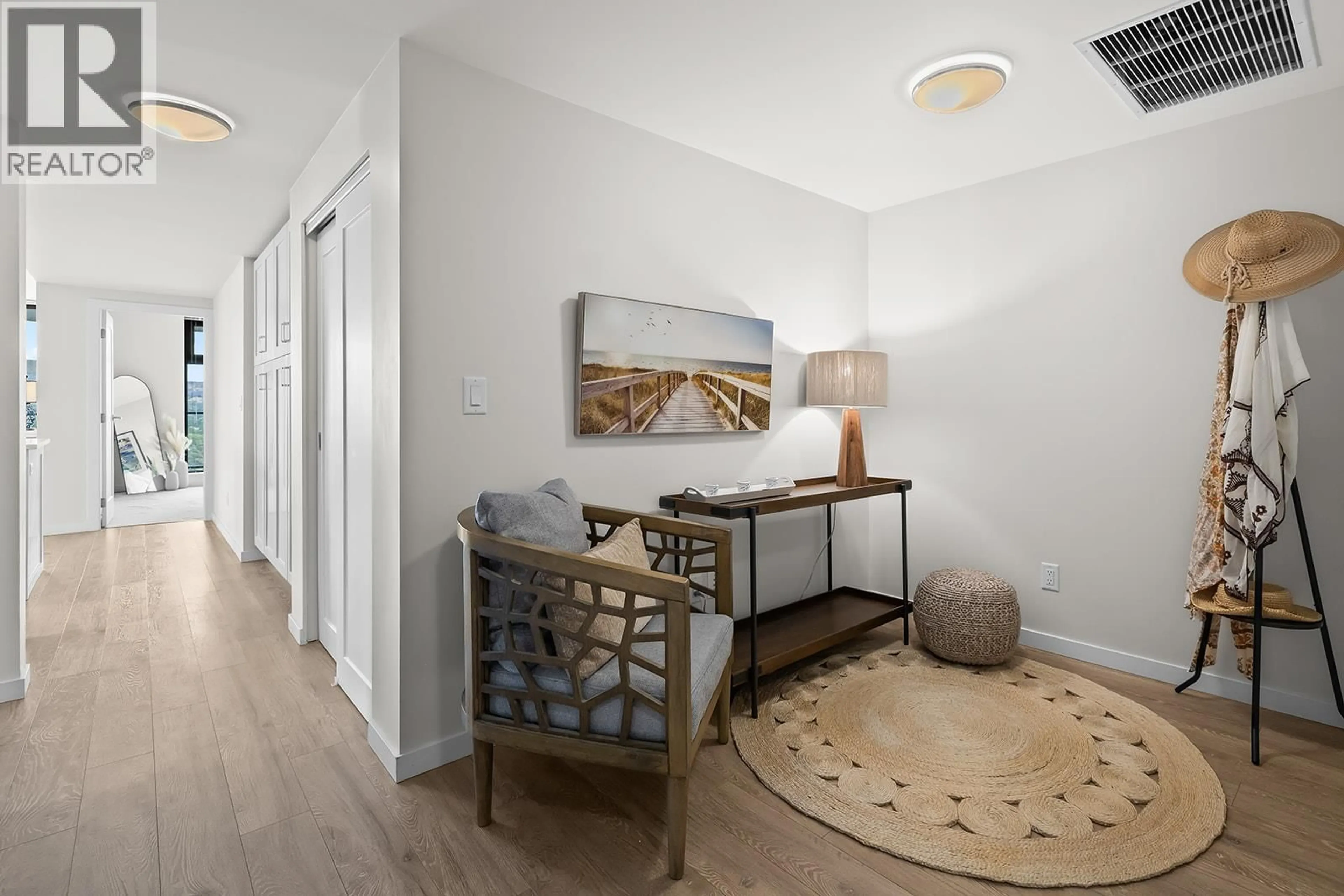 Indoor entryway for 1201 - 485 GROVES AVENUE, Kelowna British Columbia V1Y0C1