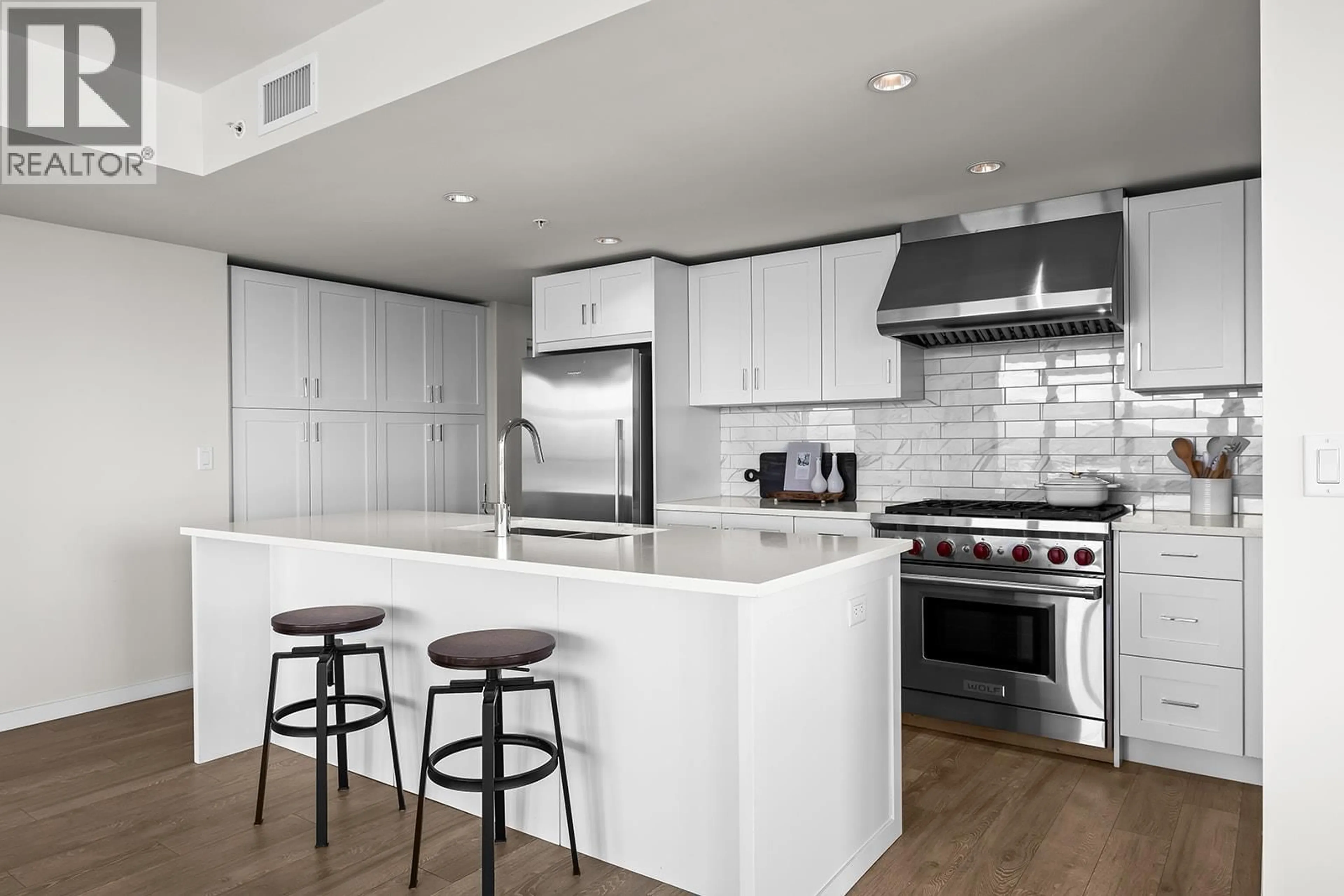 Contemporary kitchen, ceramic/tile floor for 1201 - 485 GROVES AVENUE, Kelowna British Columbia V1Y0C1